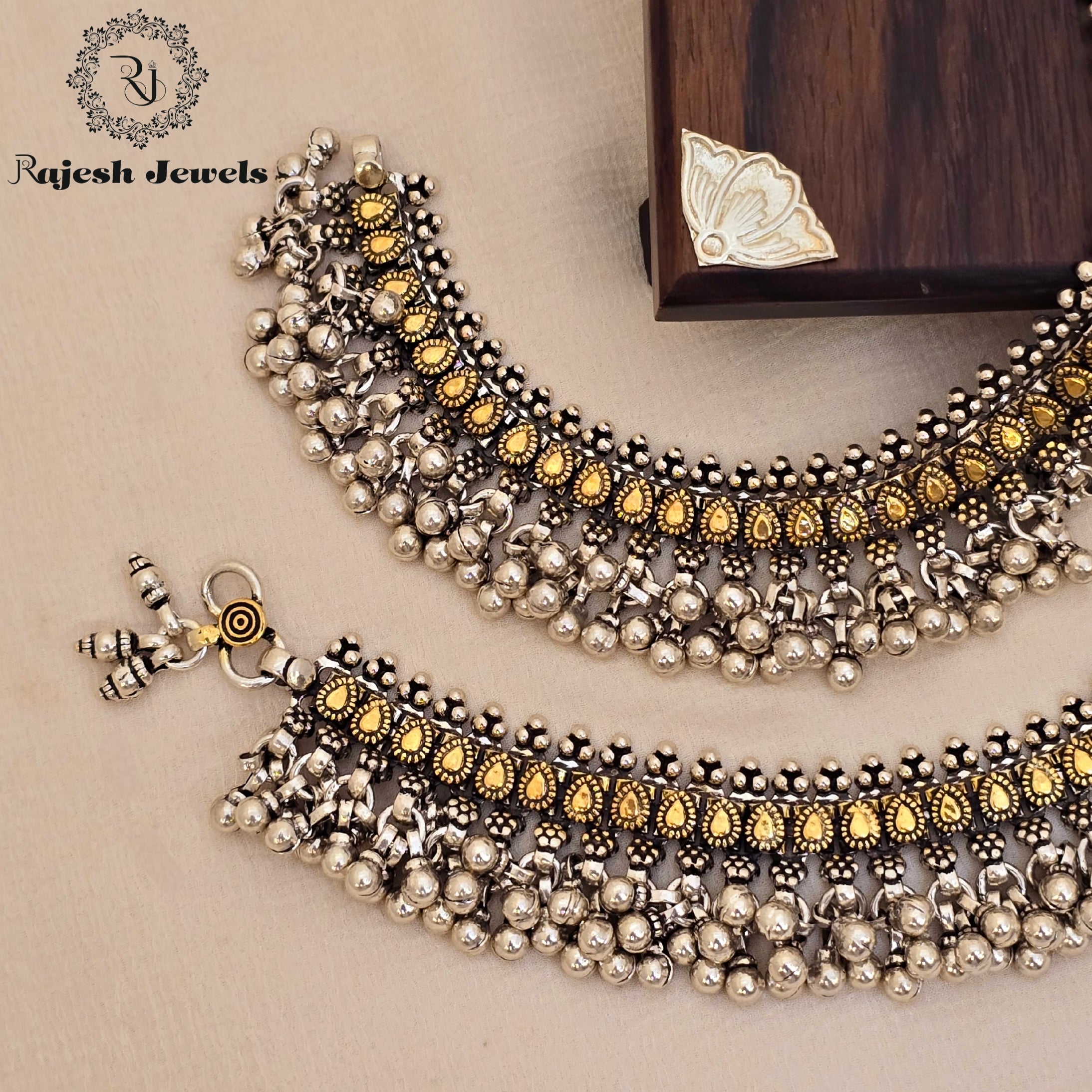 Adorable Ghungroo Dual Tone Anklet