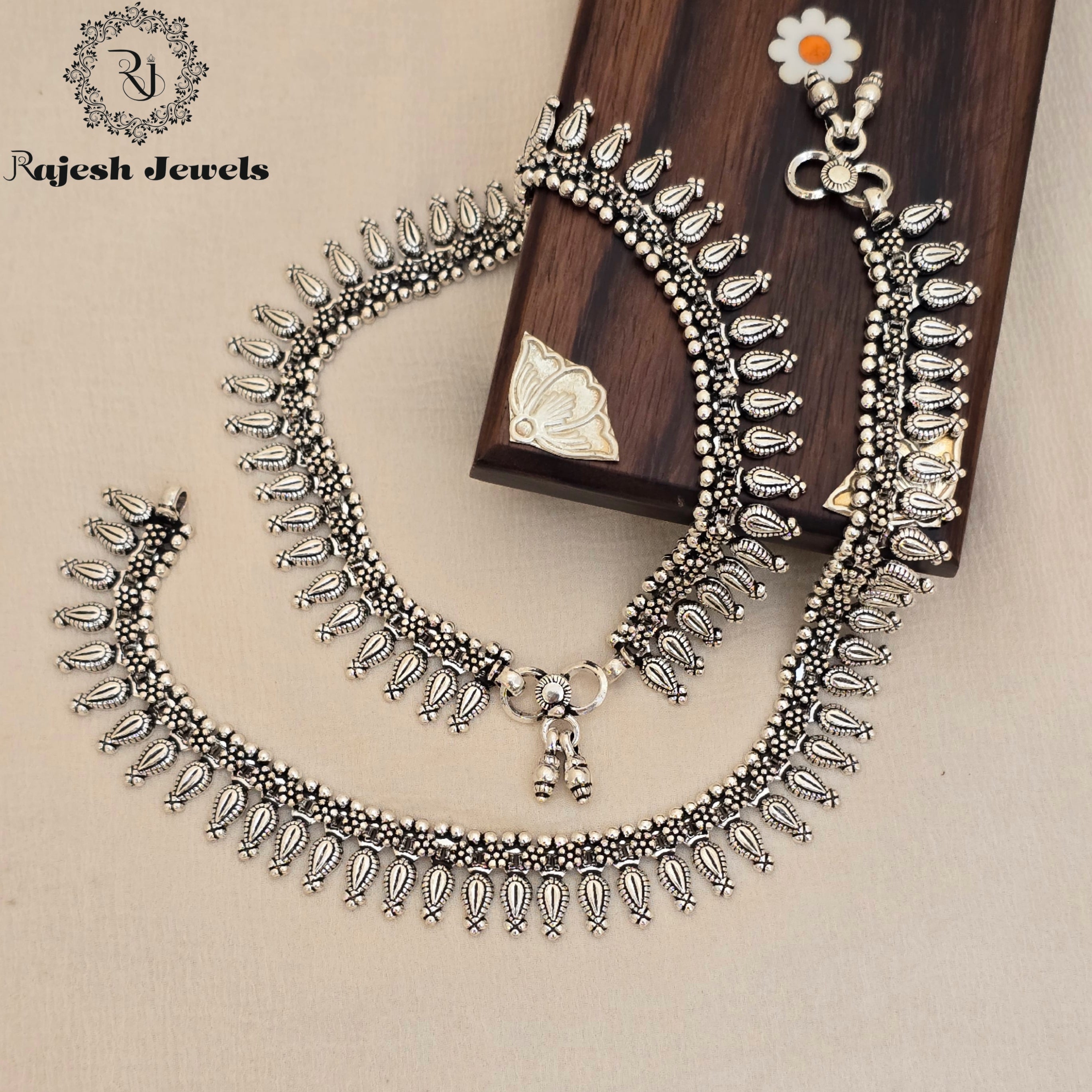 Classy Oxidised Dailywear Anklet