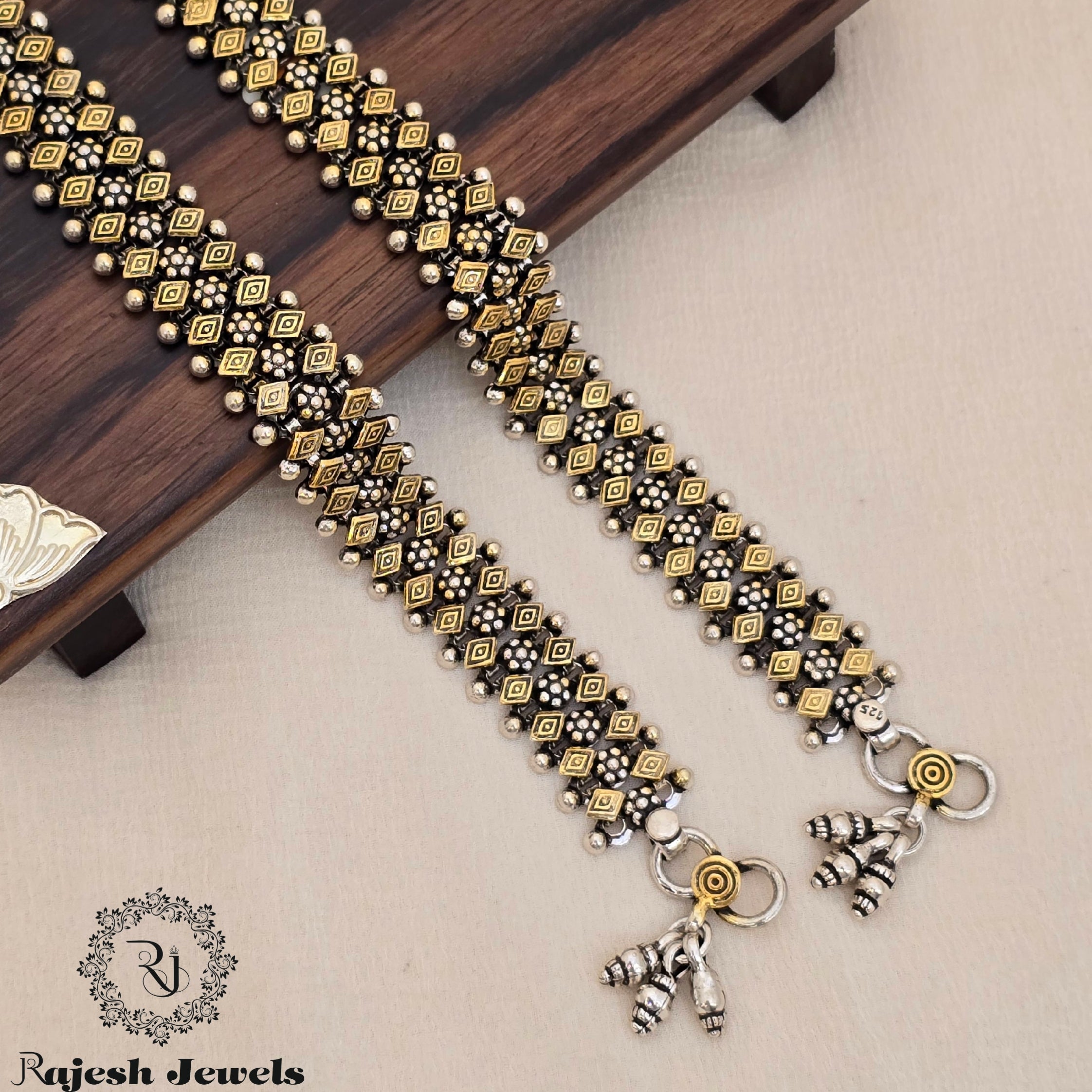 Wonderful Dual Tone Bridal Anklet