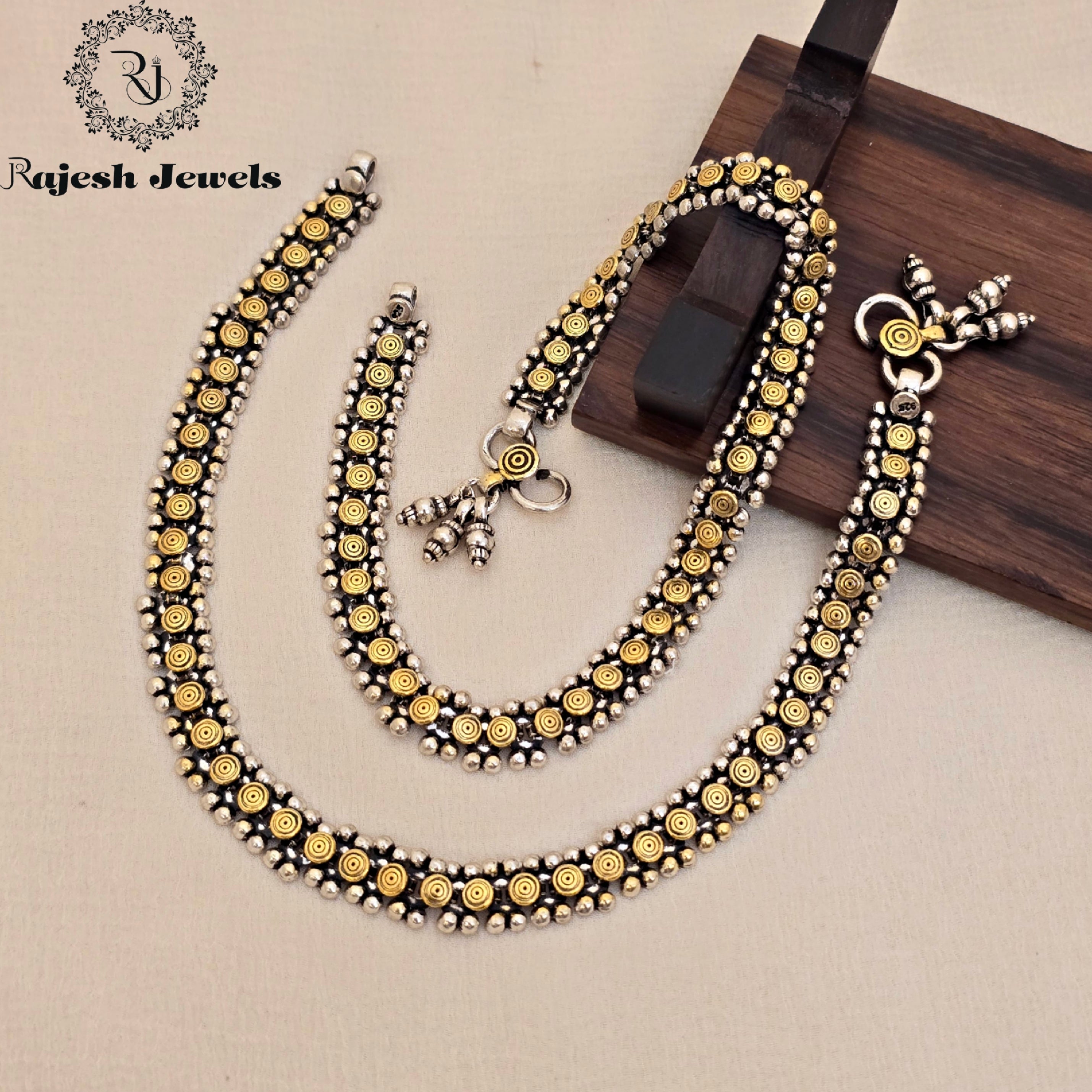 Luxurious Dual Tone Oxidised Anklet