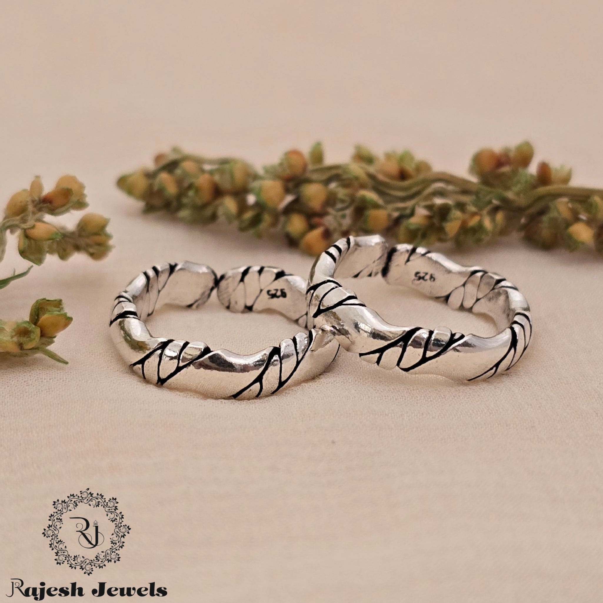 Charming Silver Oxidised Toering