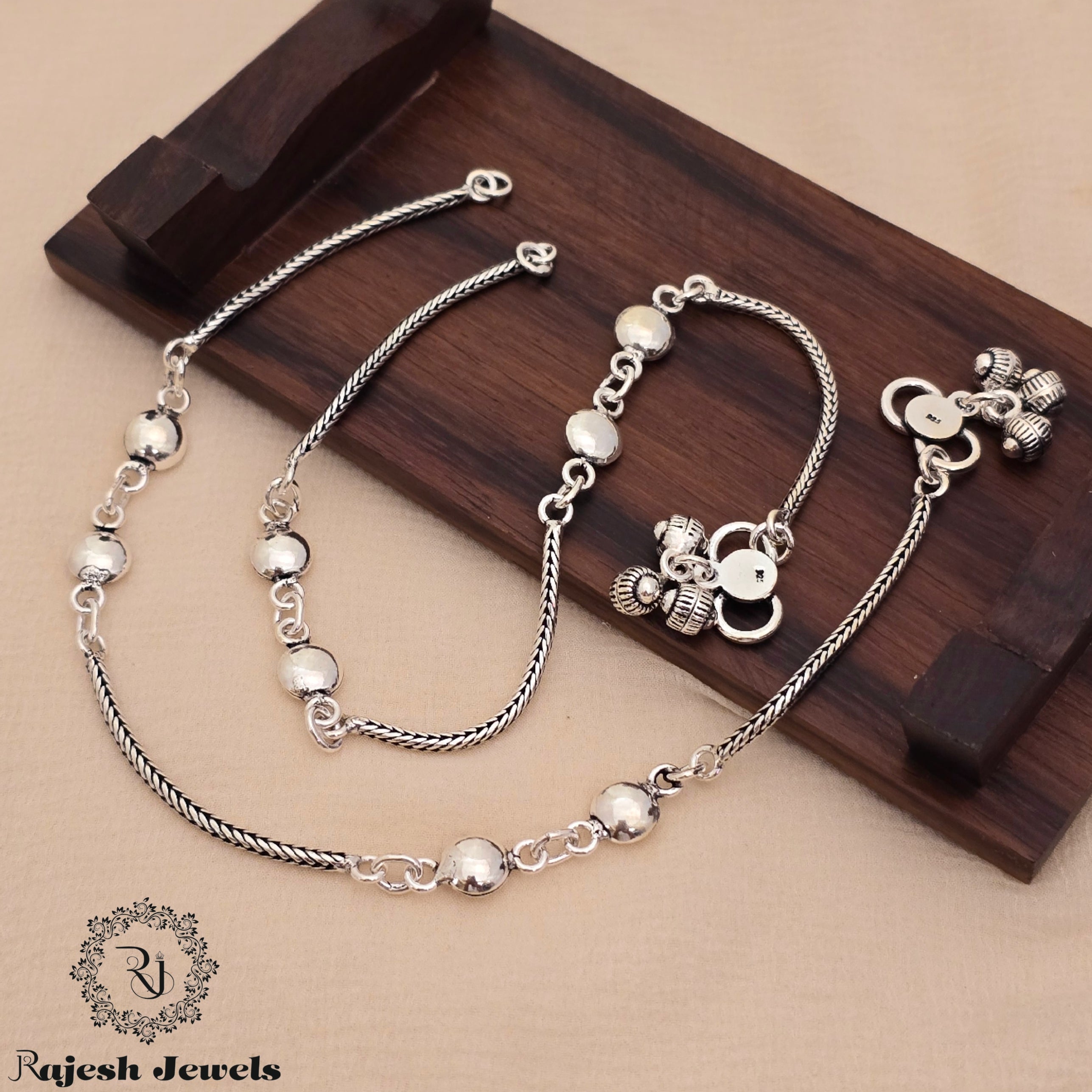 Opulent Silver Oxidised Dailywear Anklet