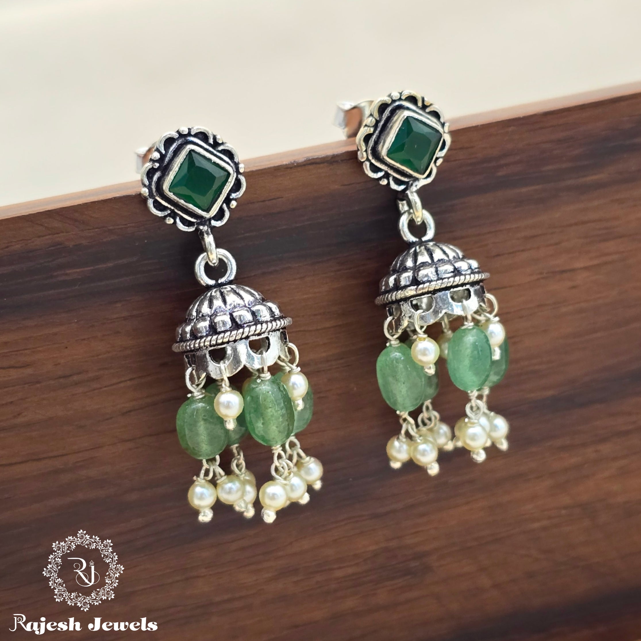 Mesmerizing Green Jumka Earring