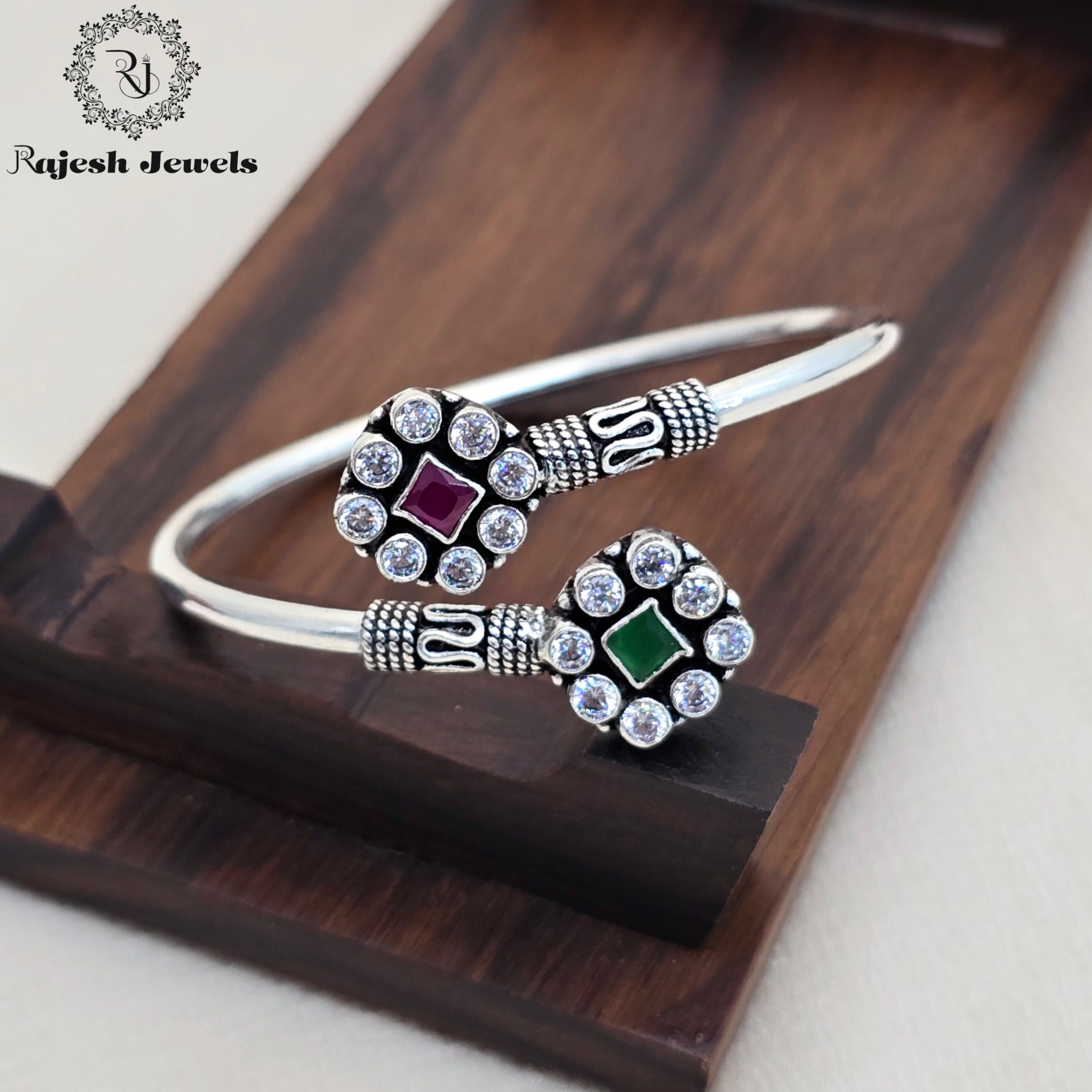 Classic Silver Oxidised Cutstone Hand Kada