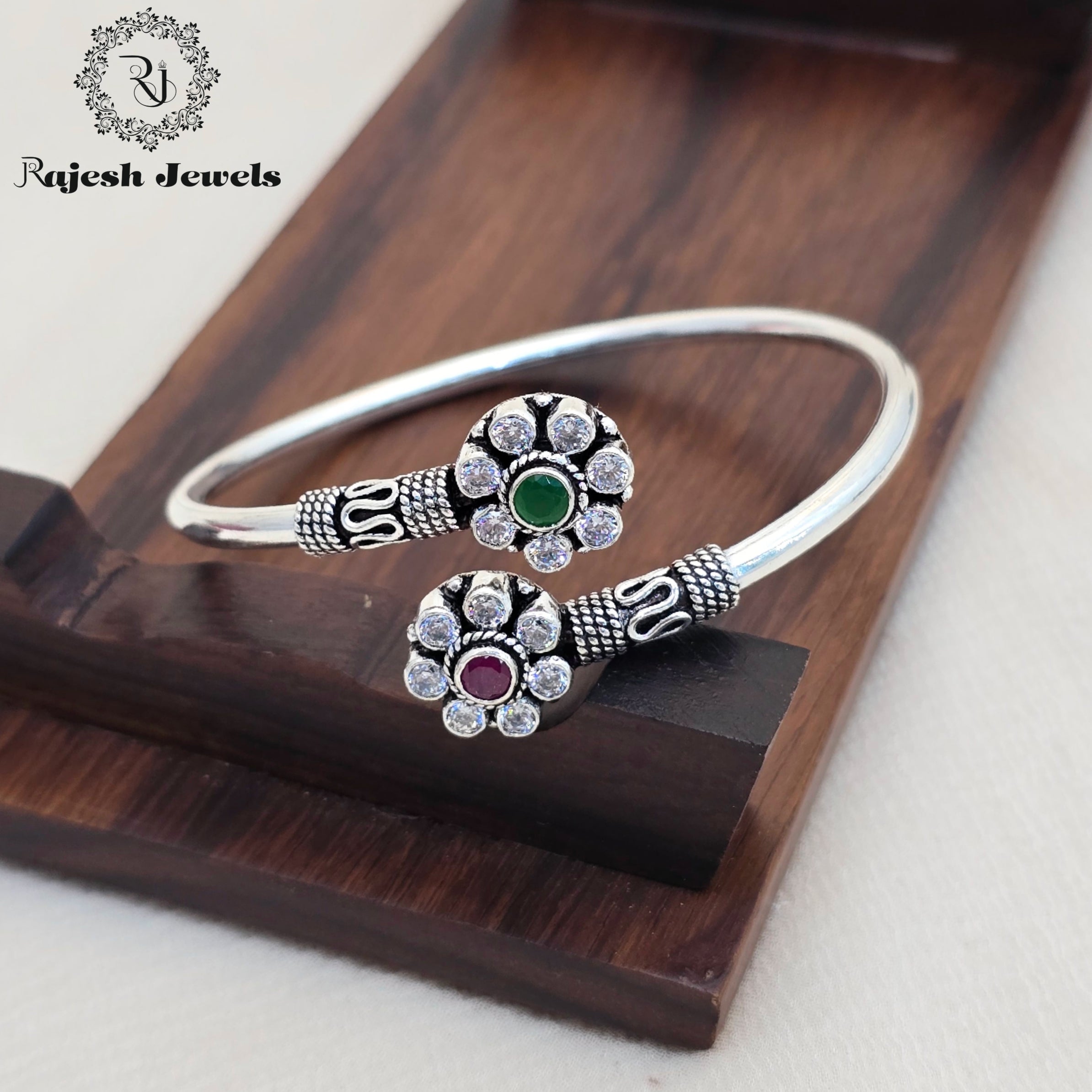 Amazing Silver Ladies Hand Kada