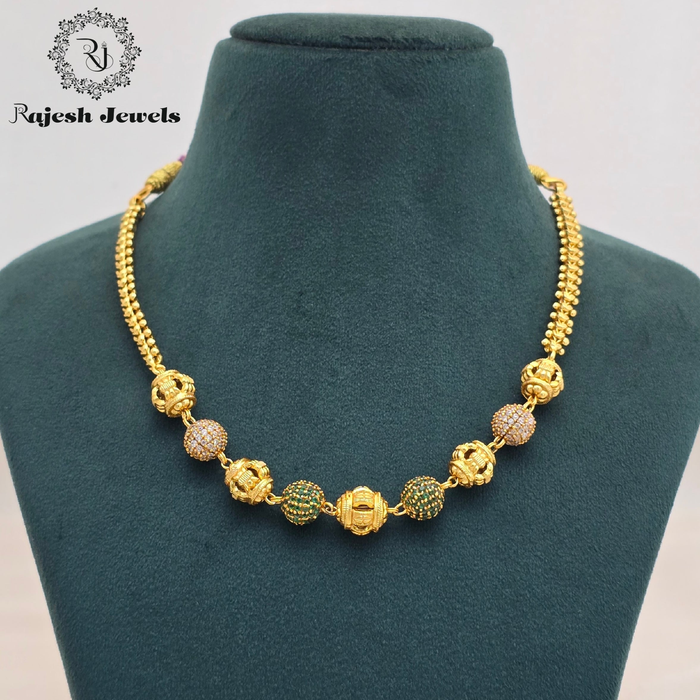Attractive Silver Gold Plated Neckpiece