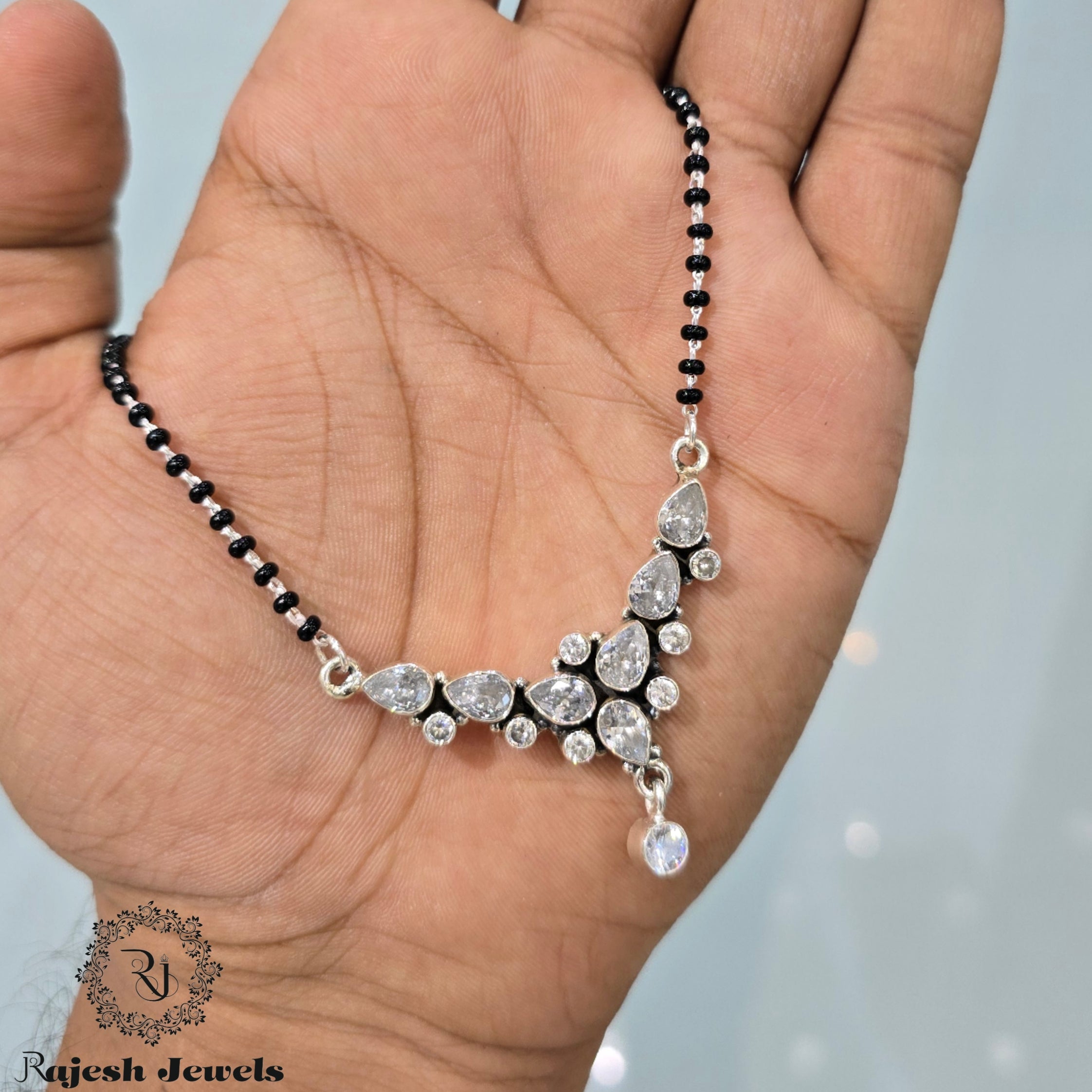Mesmerizing Blackbead Short Mangalsutra