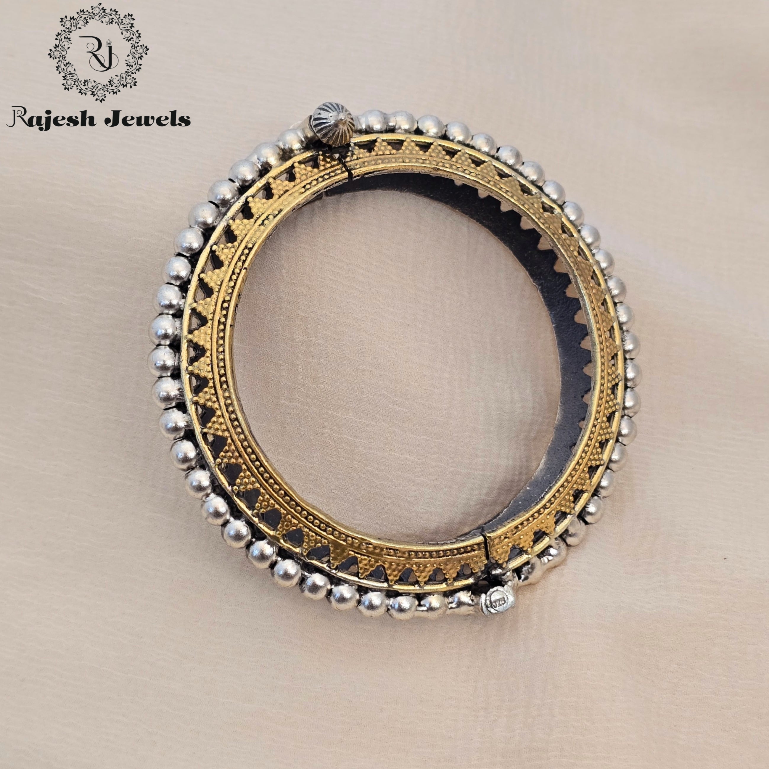 Spectacular Dual Tone Hand Kada