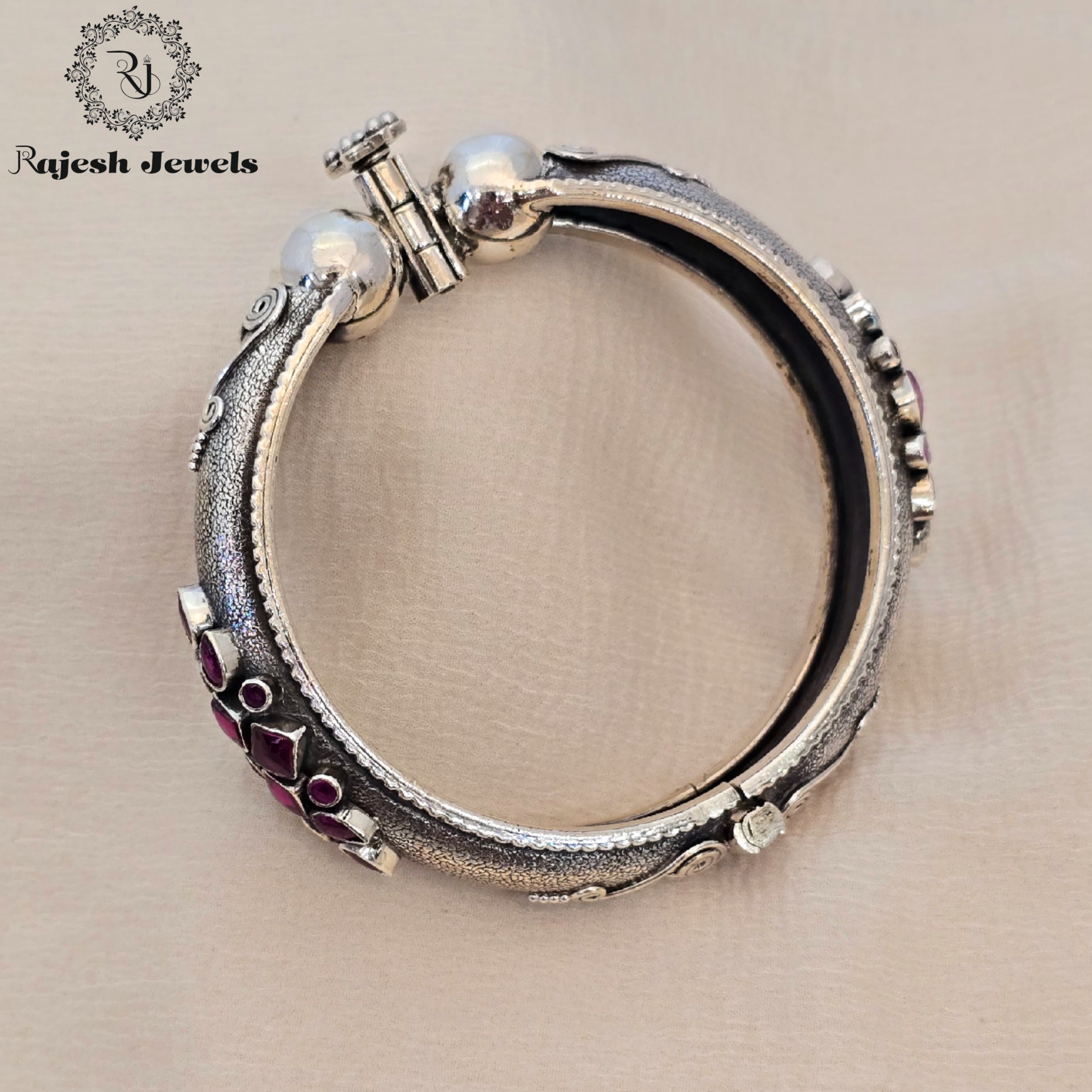 Appealing Oxidised Single Handkada