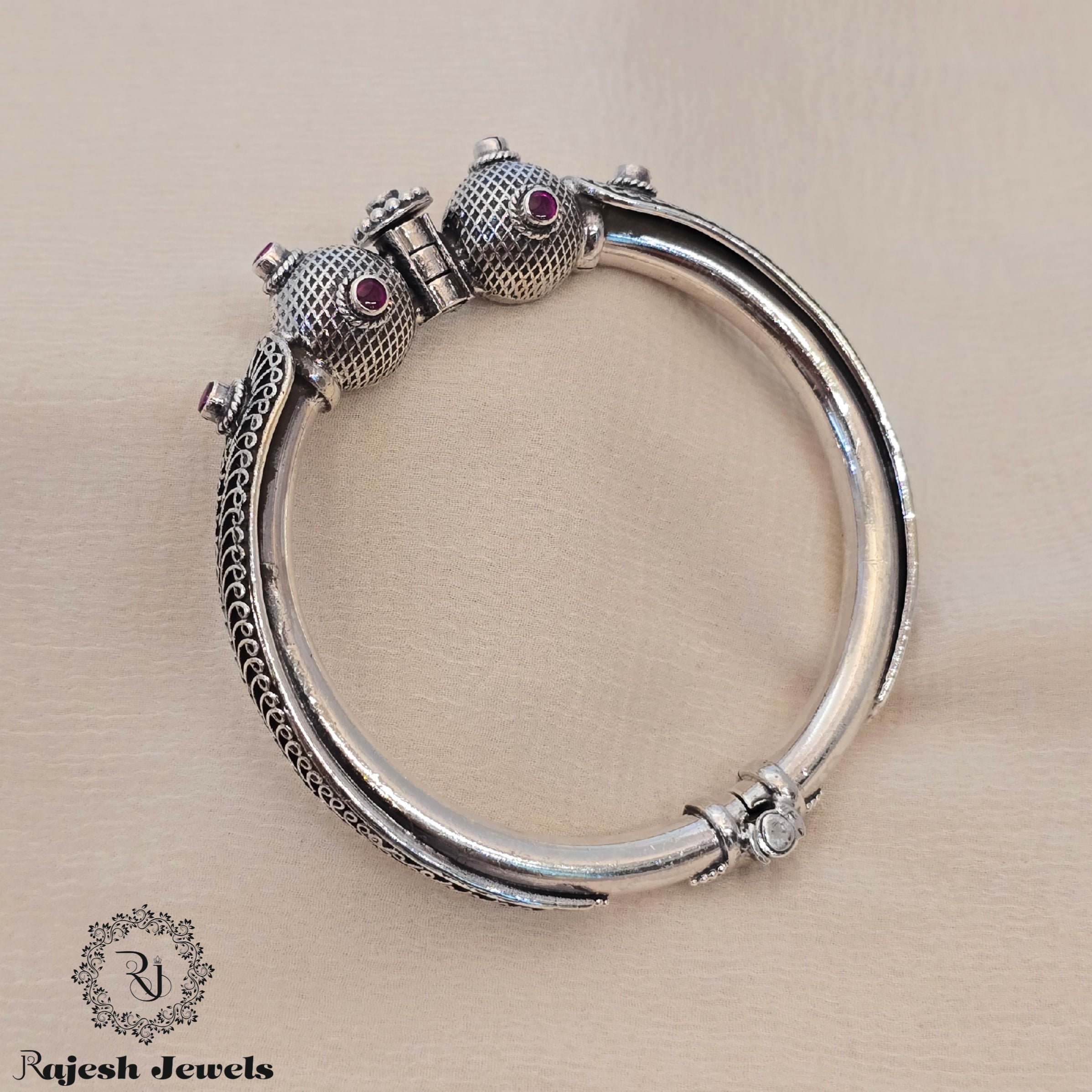 Wonderful Oxidised Handkada