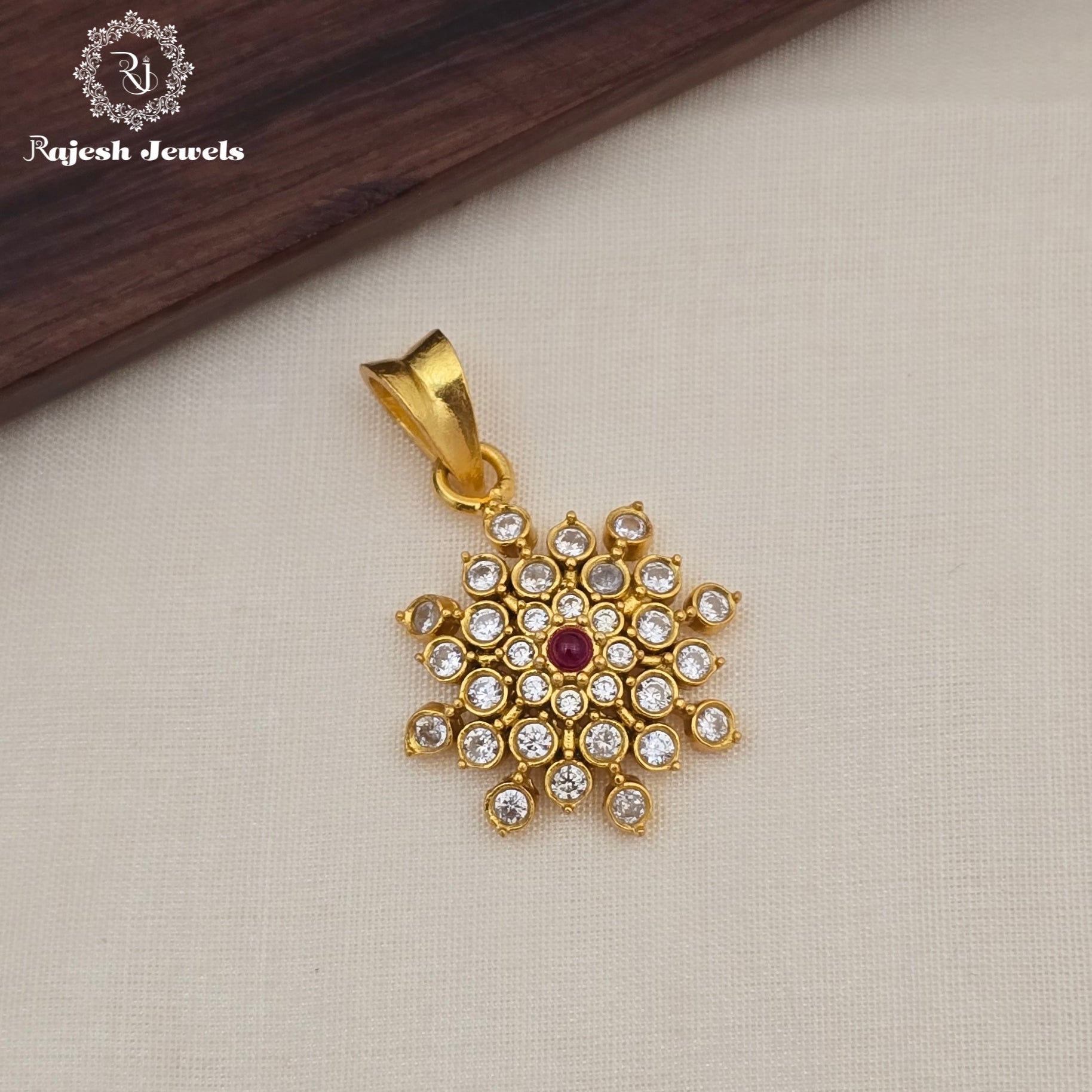 Glorious Silver Gold Plated Pendant