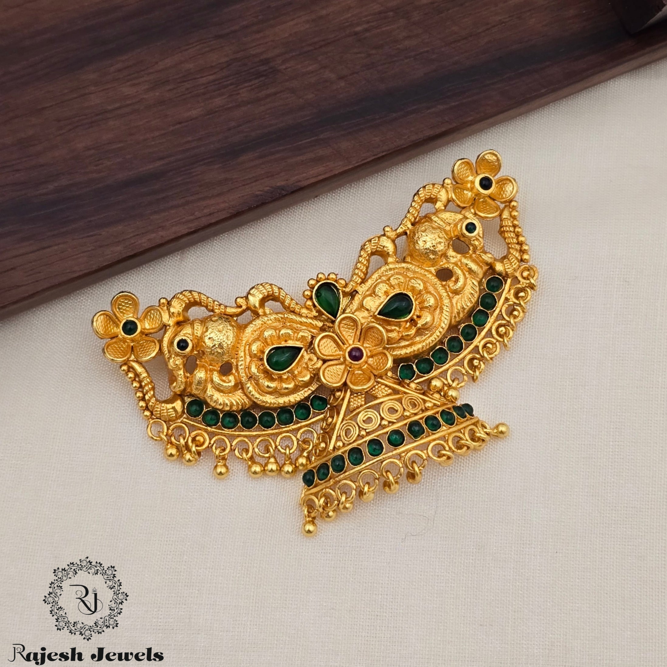 Mesmerising Nakshi Silver Gold Plated Pendant