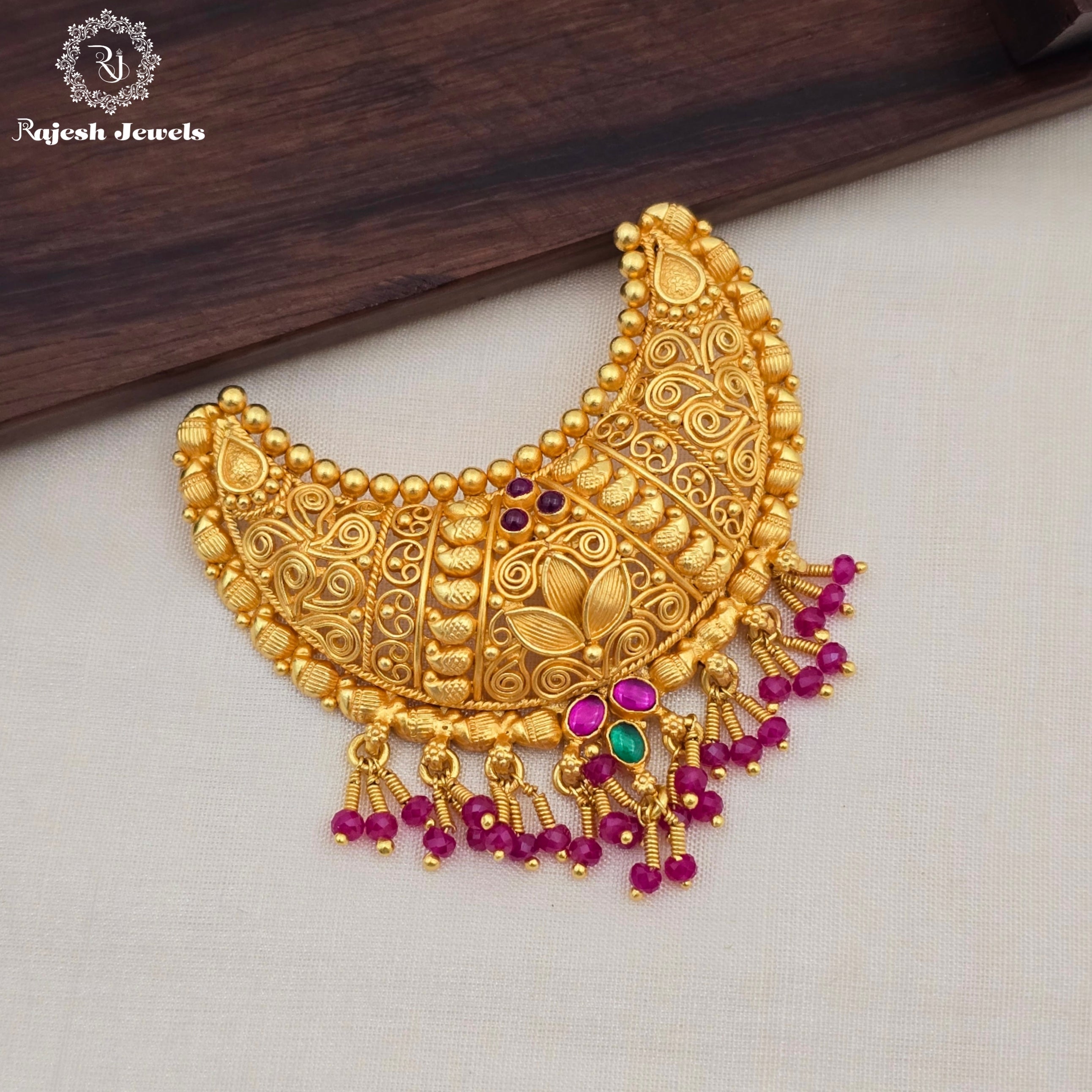 Lavish Croogi Silver Gold Plated Pendant