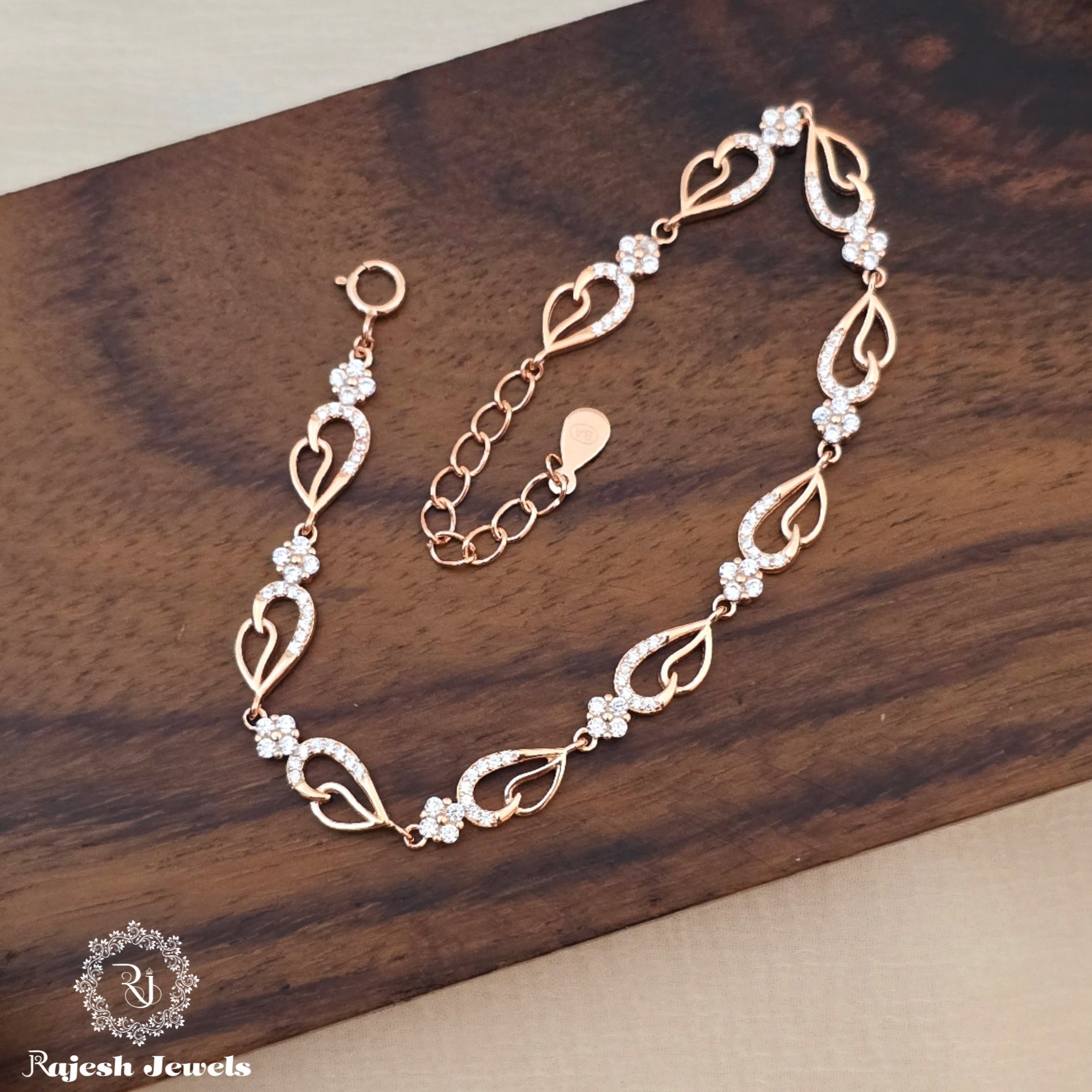 Fantastic Rosegold Ladies Bracelet