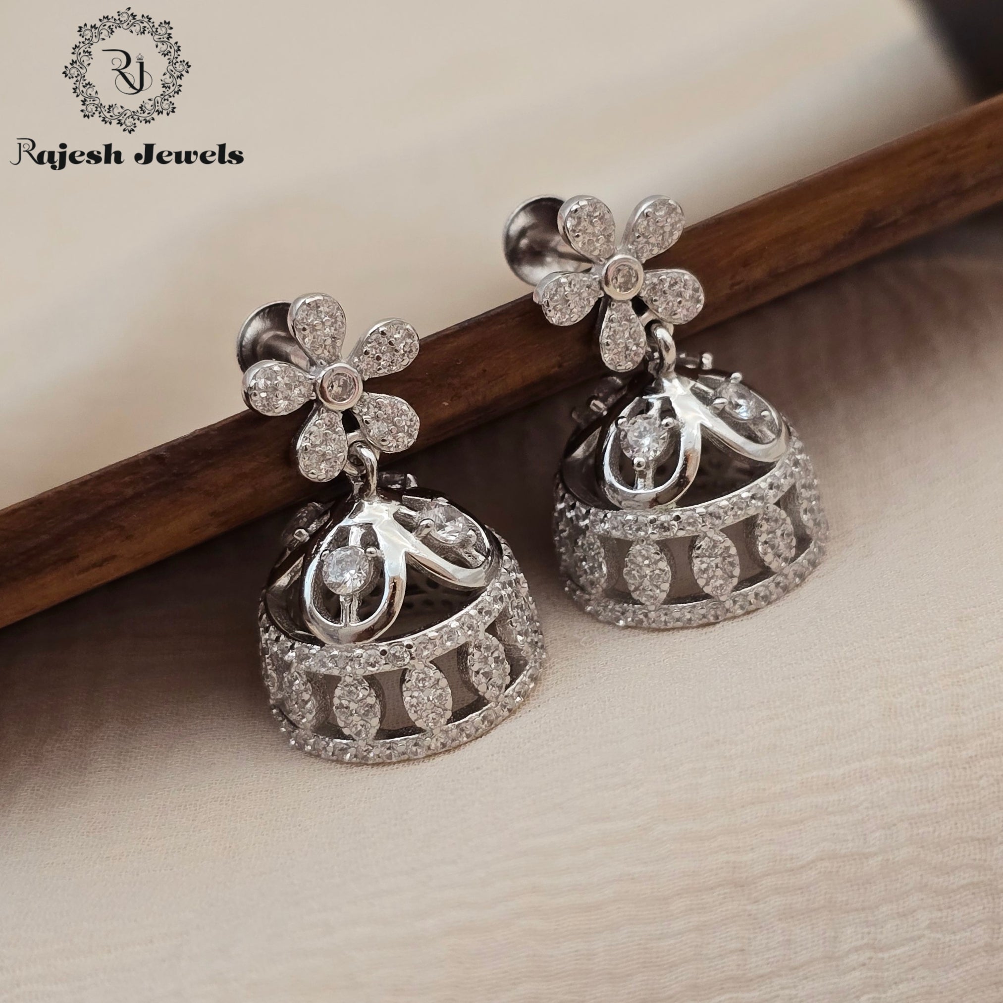 Attractive Floral Cz Jumka Earrings