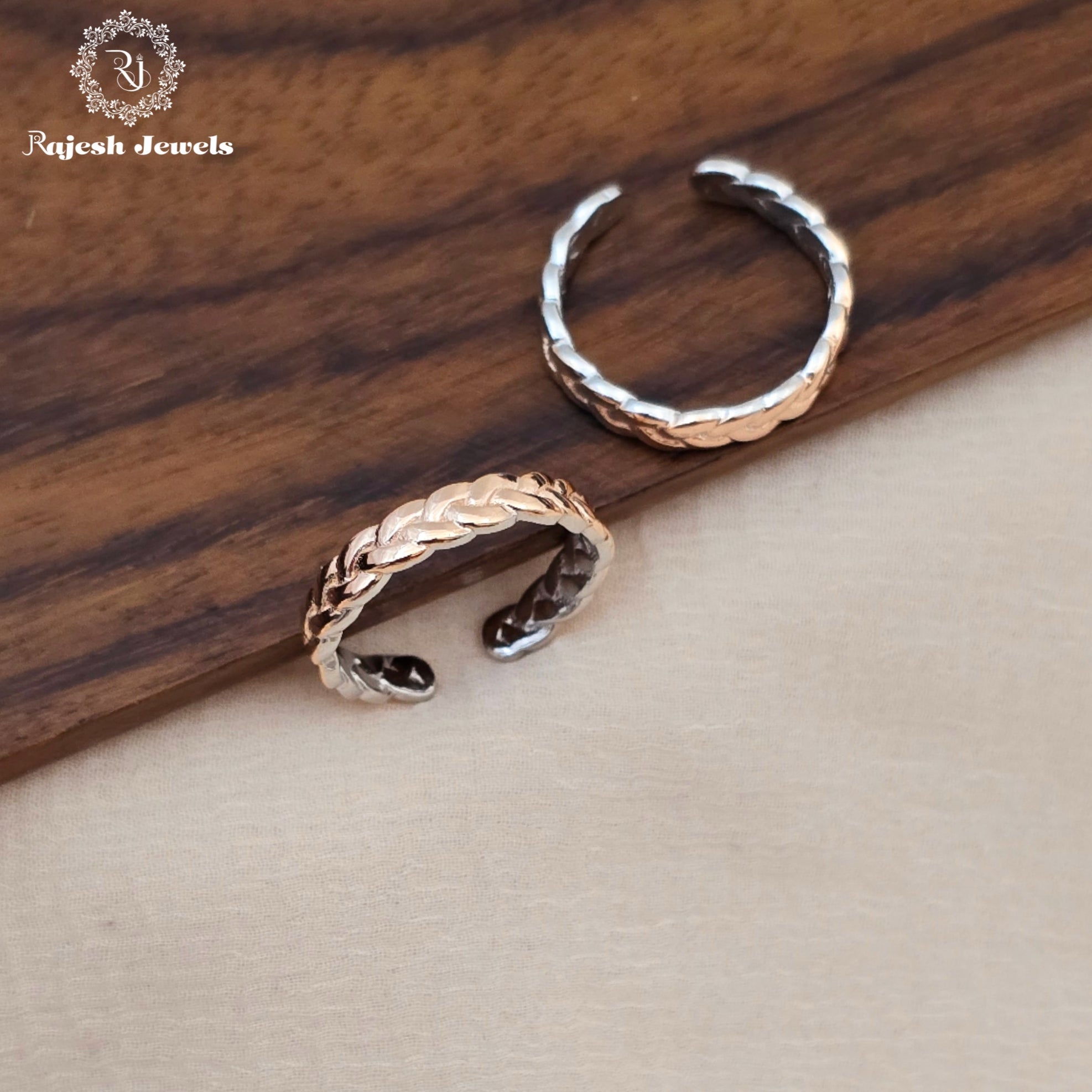 Fantastic Dual Tone Adjustable Toering