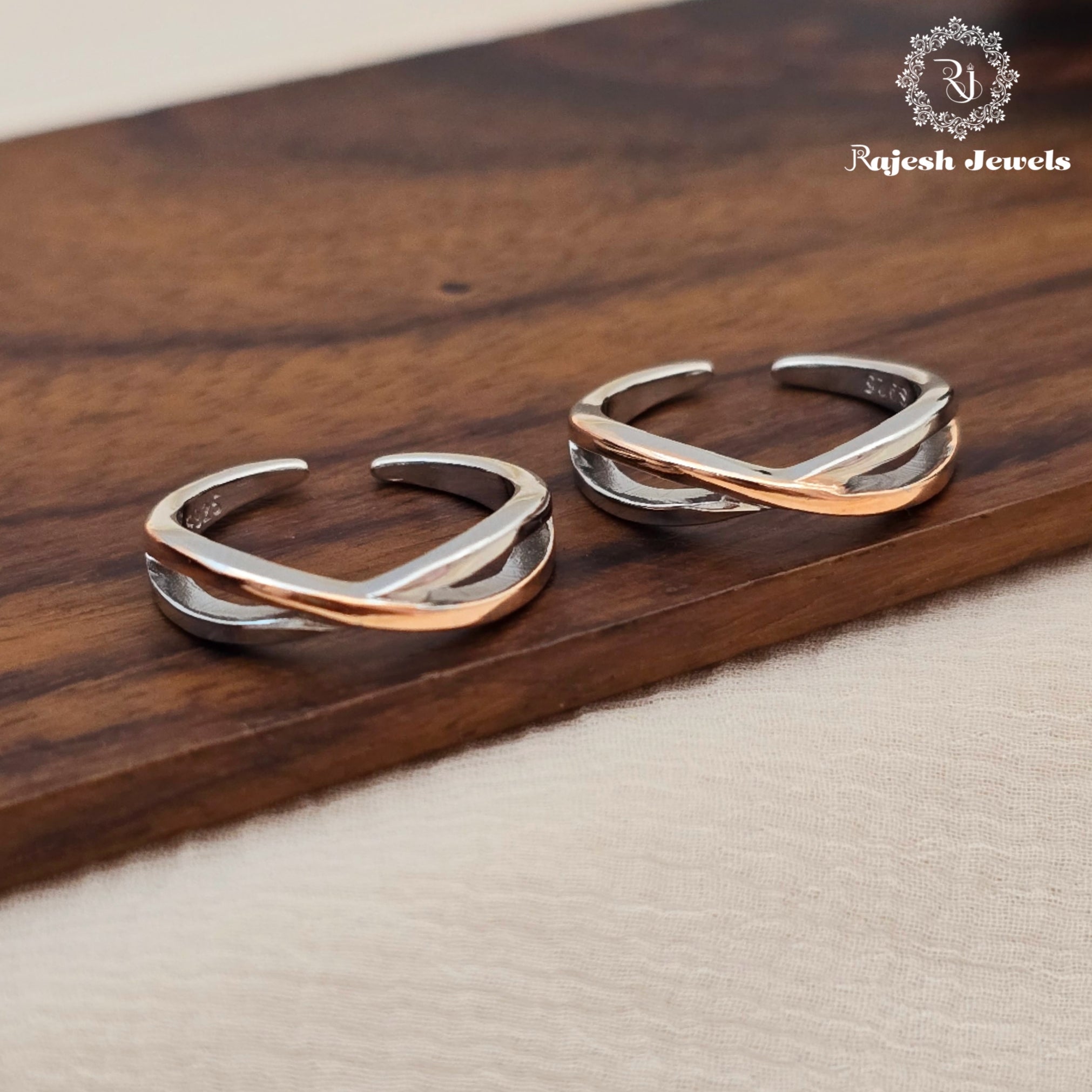 Fabulous Dual Tone Adjustable Toering