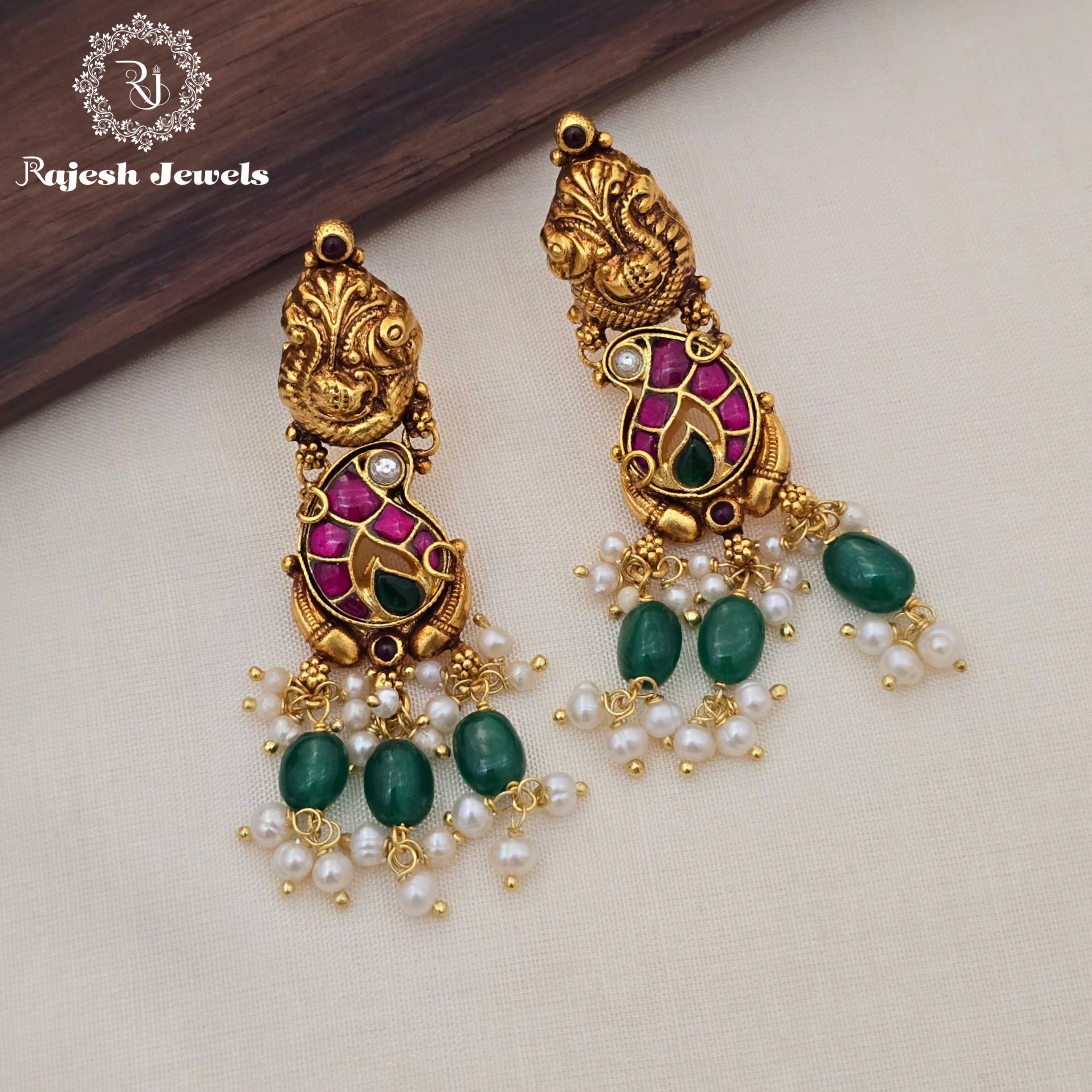 Lavish Kundan Gold Plated Earrings