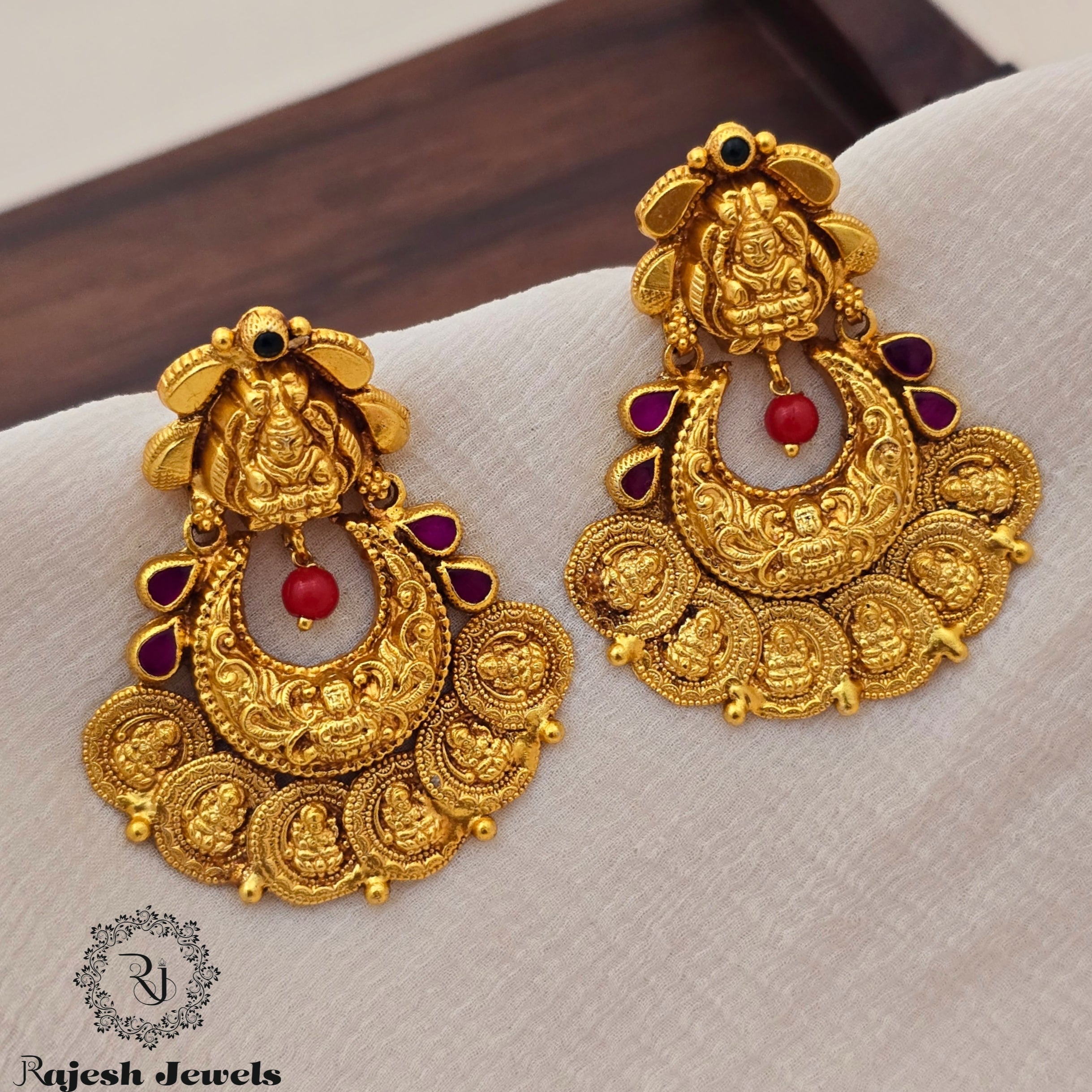 Amazing Lakshmi Kasu Chandbali Earrings