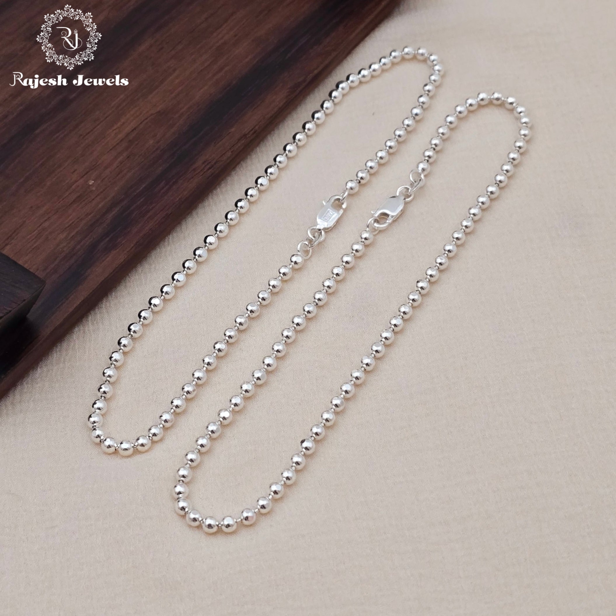 Attractive Round Balls Sleek Anklet