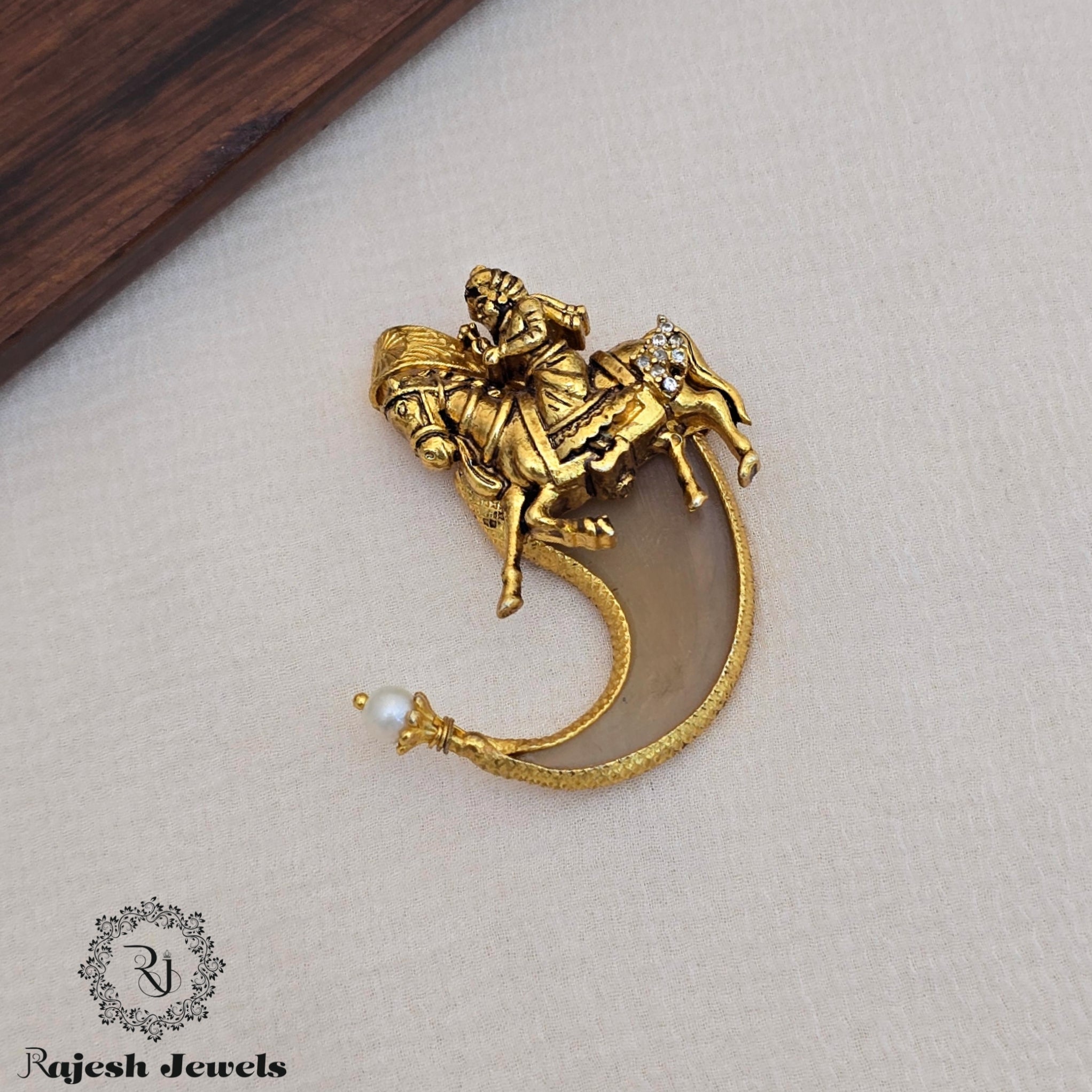 Captivating Lion Nail Pendant