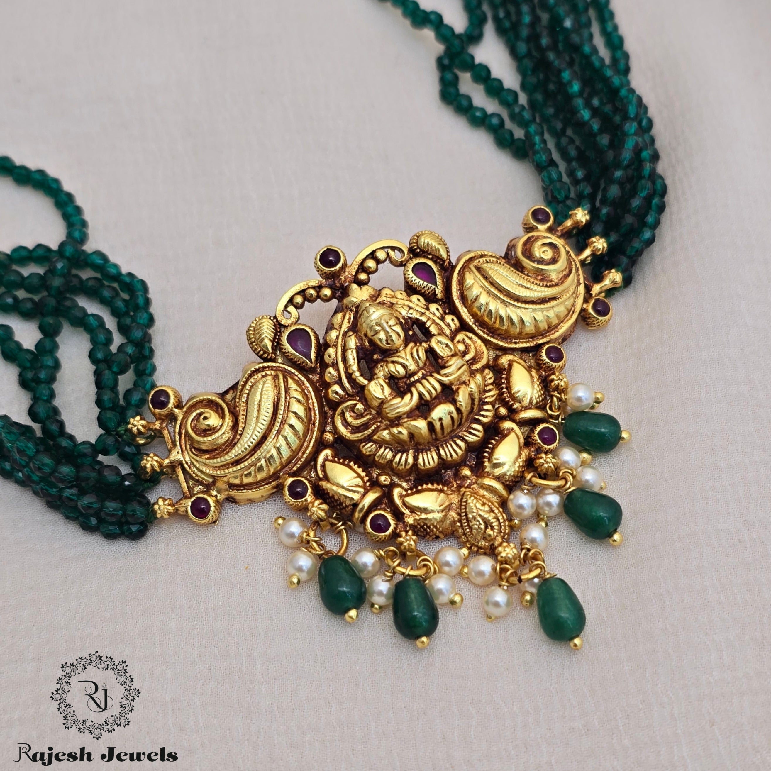 Attractive Green Beads Choker Neckpiece