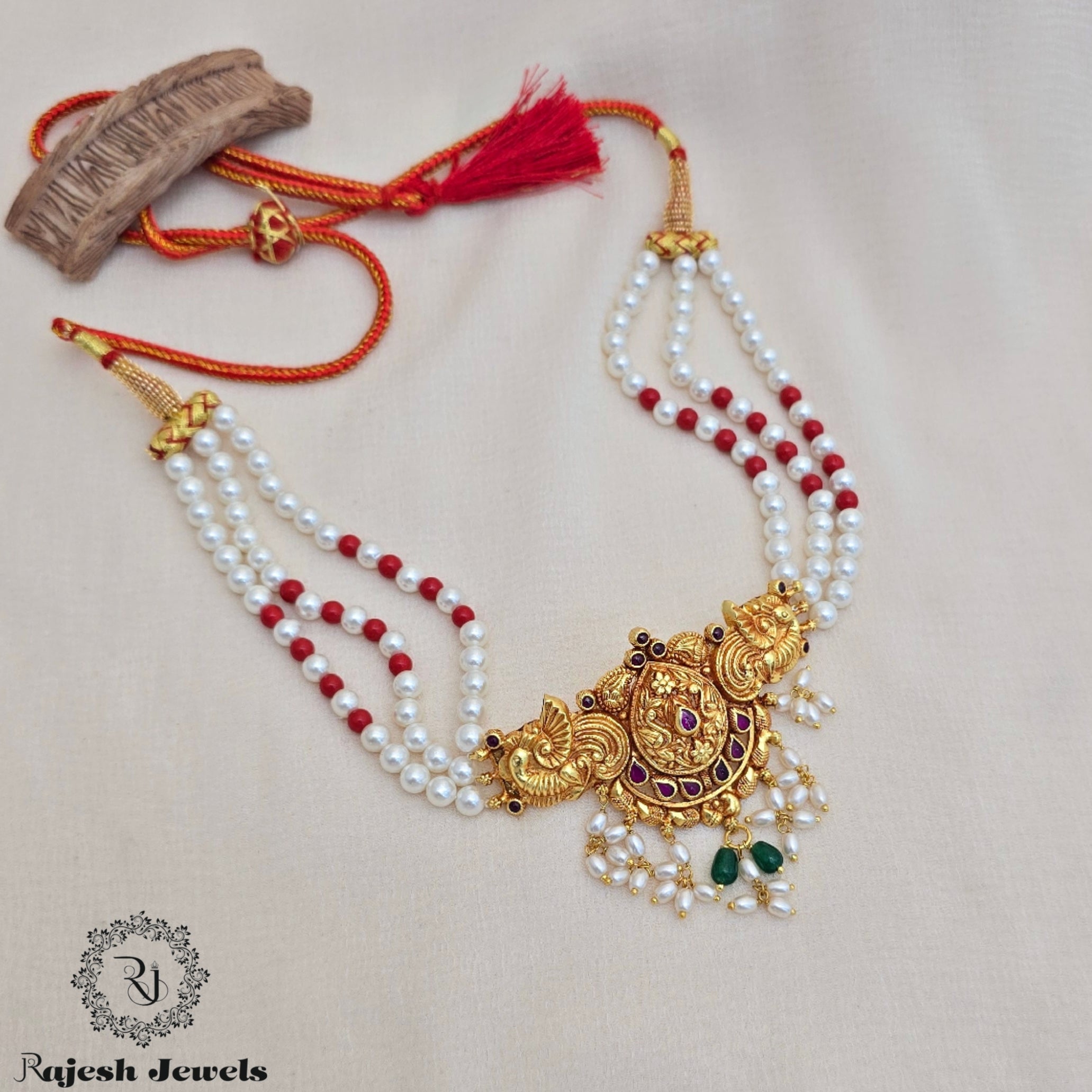 Beautiful Pearl & Coral Choker Neckpiece