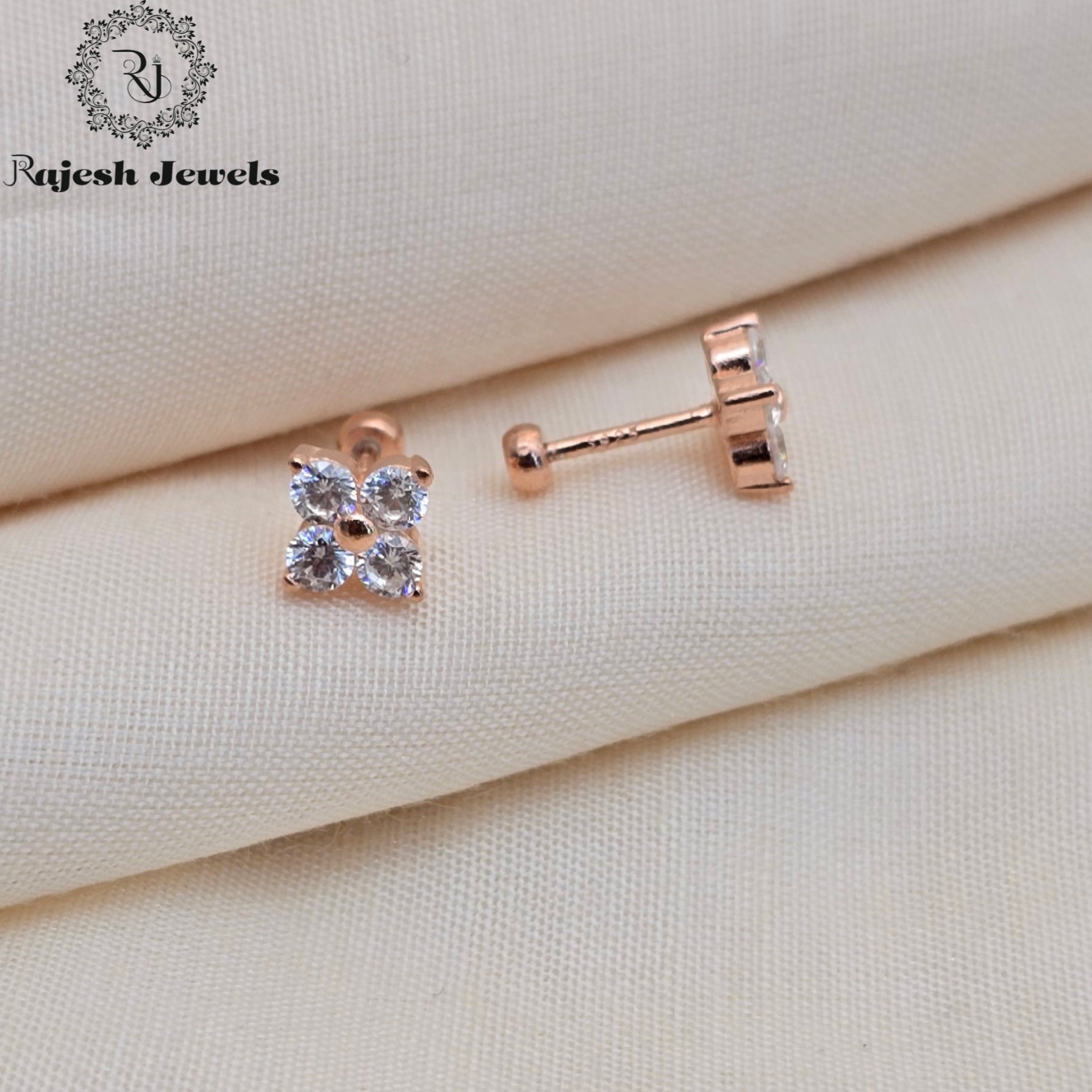 Stunning Cz Silver Stud Earrings