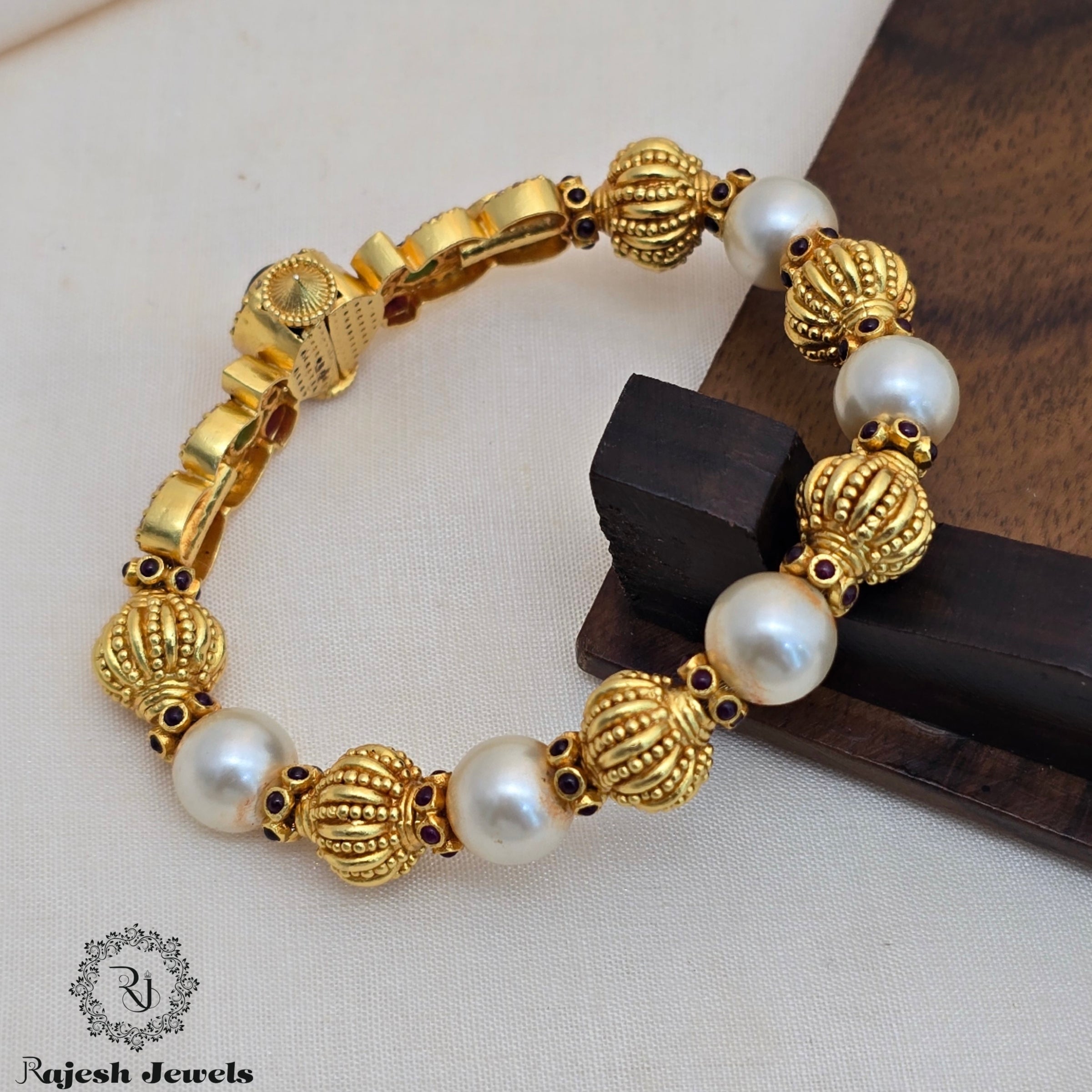 Fabulous Cz Pearl Hand Kada