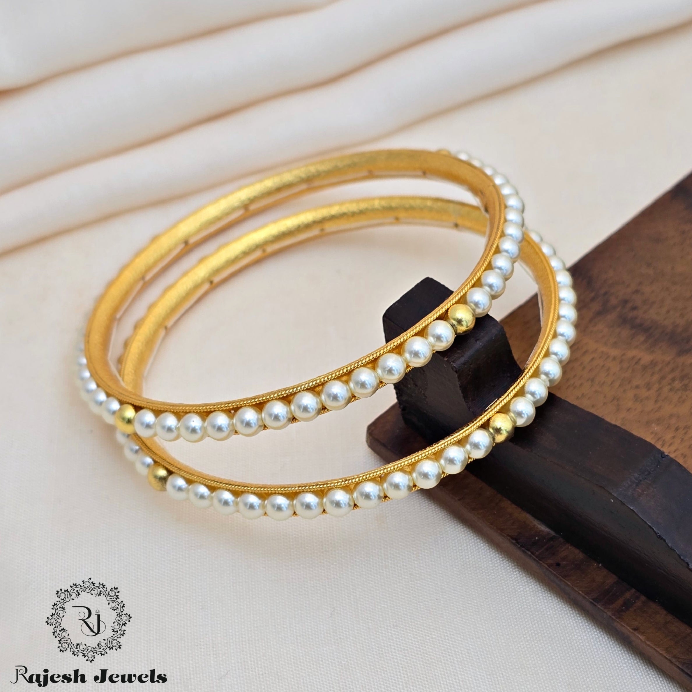Appealing Pearl Silver Gold Plated Bangle