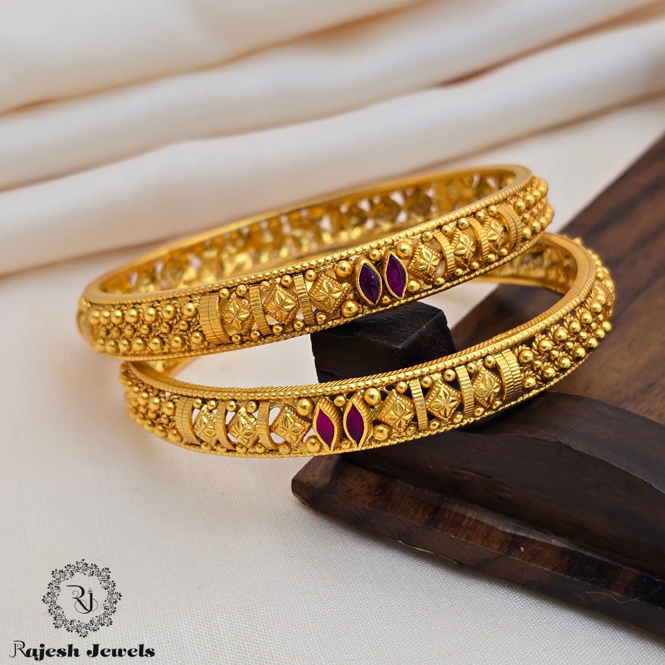 Admirable Silver Gold Polished Bangle