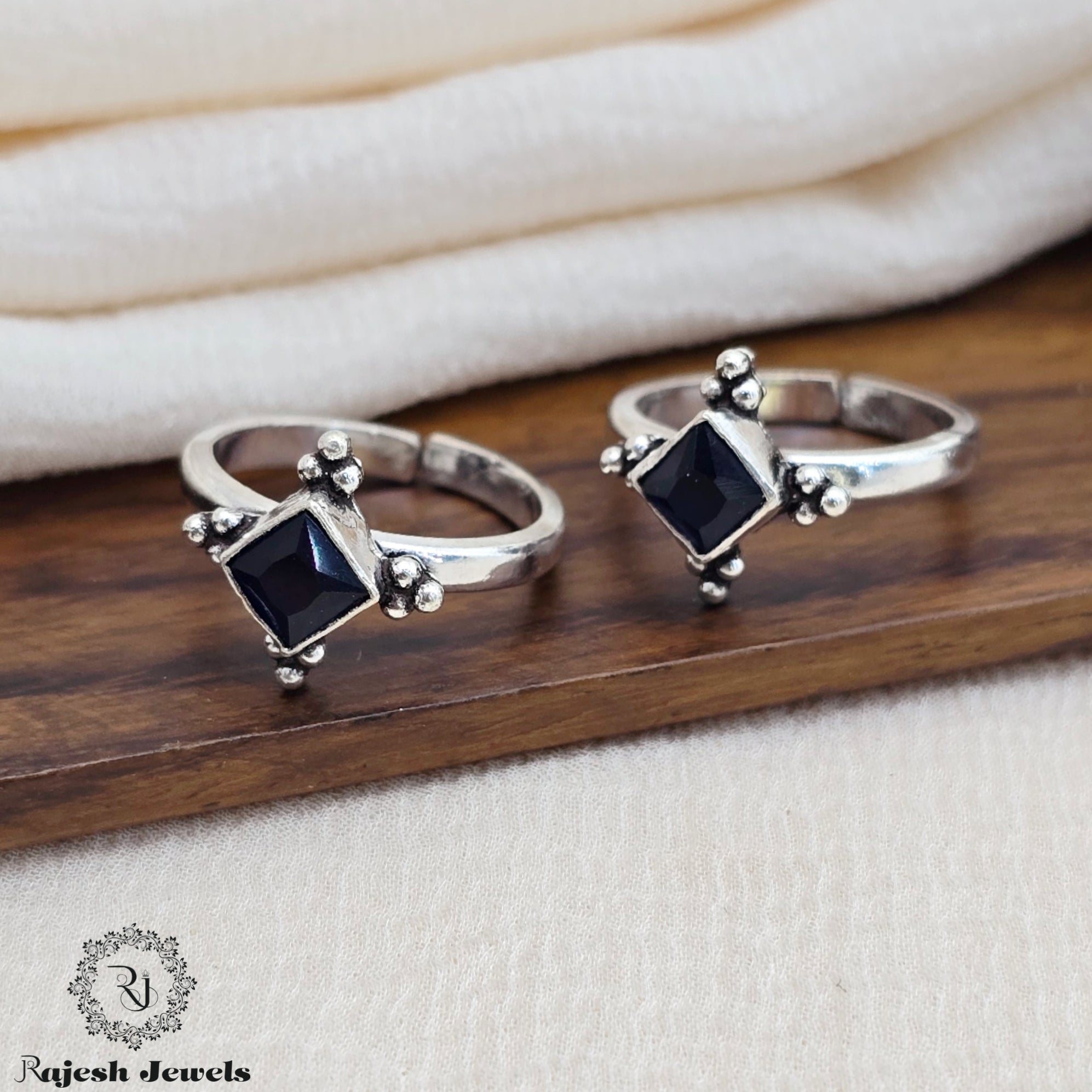 Authentic Silver Oxidised Toerings