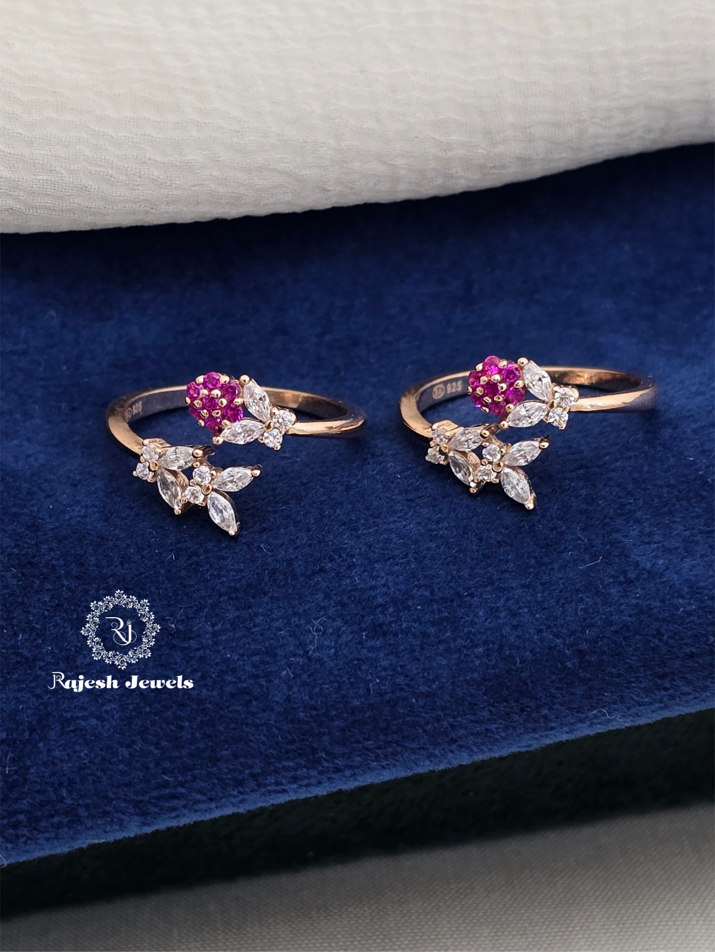 Dazzling Cz Rosegold Top Adjustable Toering