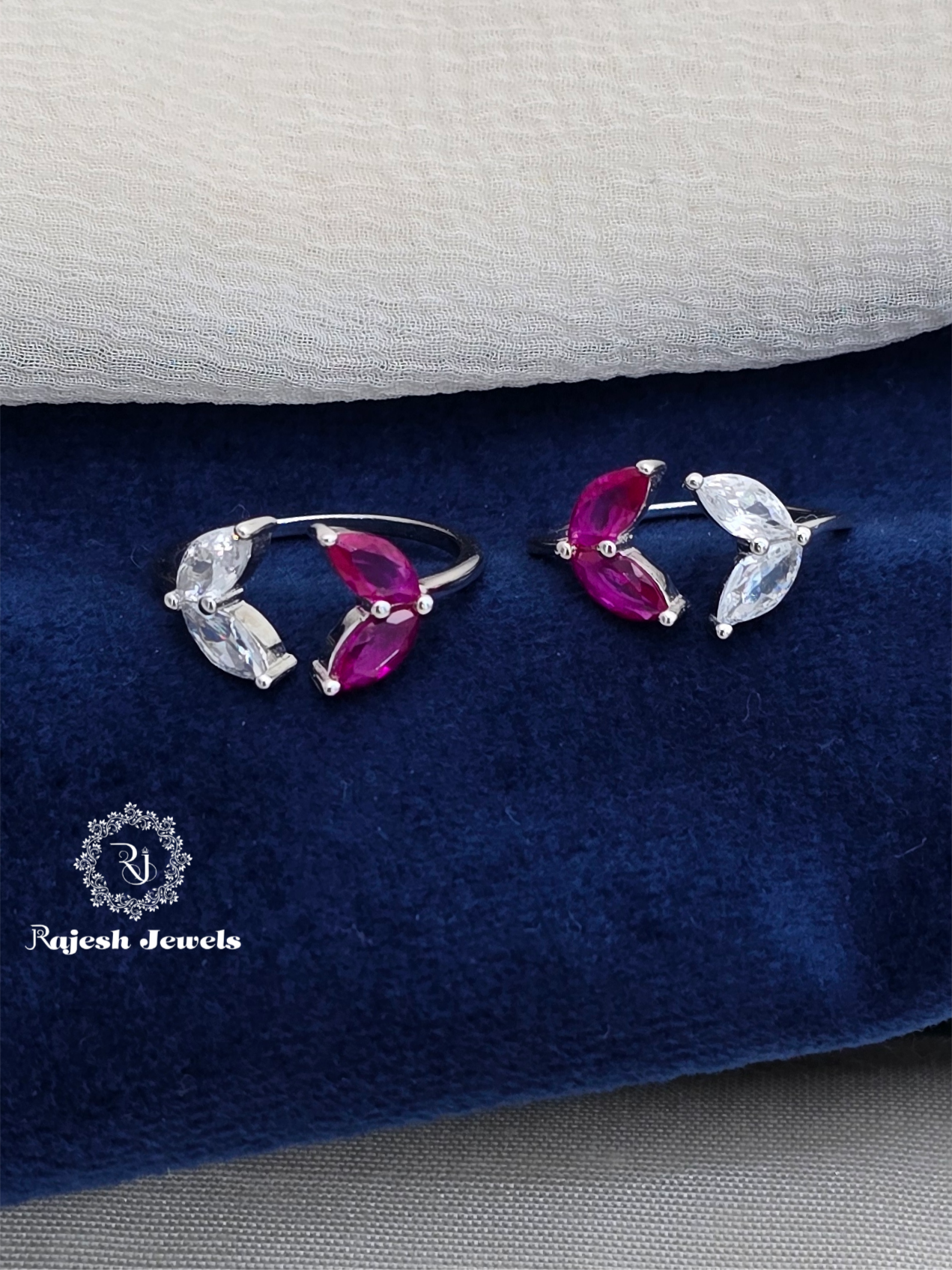 Oval Floral Cz Silver Toerings