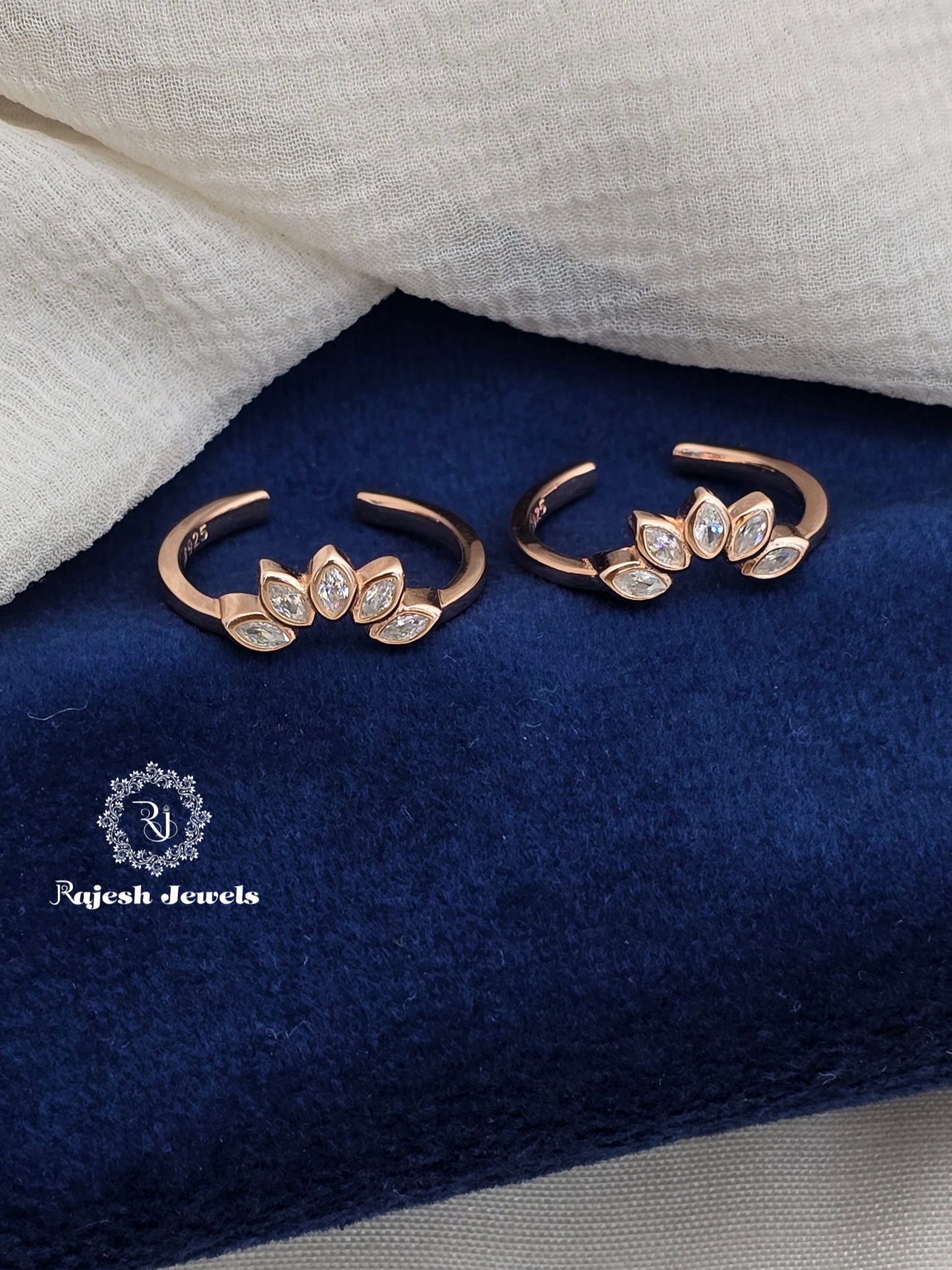 Glittering Cz Rosegold Toerings