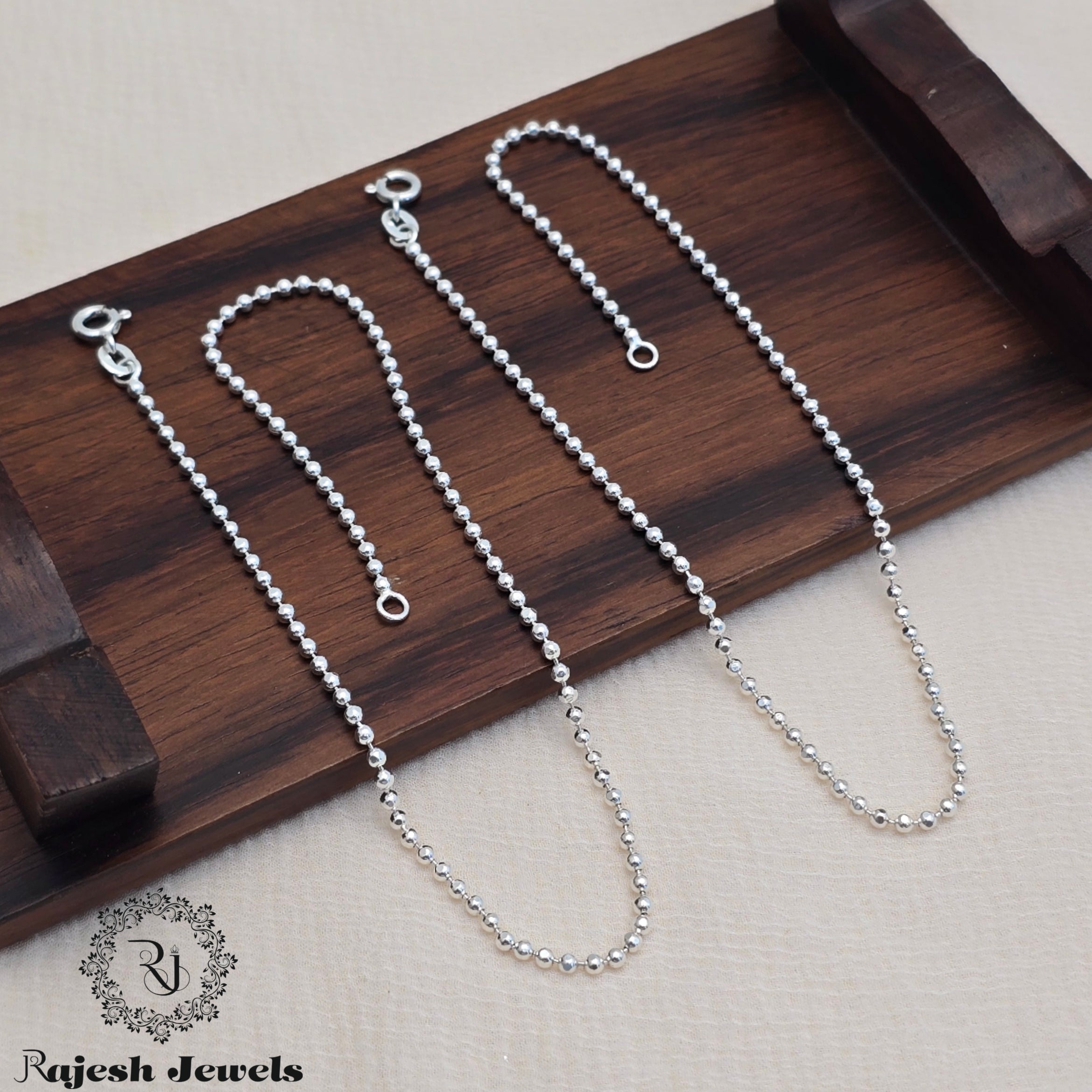 Attractive Round Balls Sleek Anklet