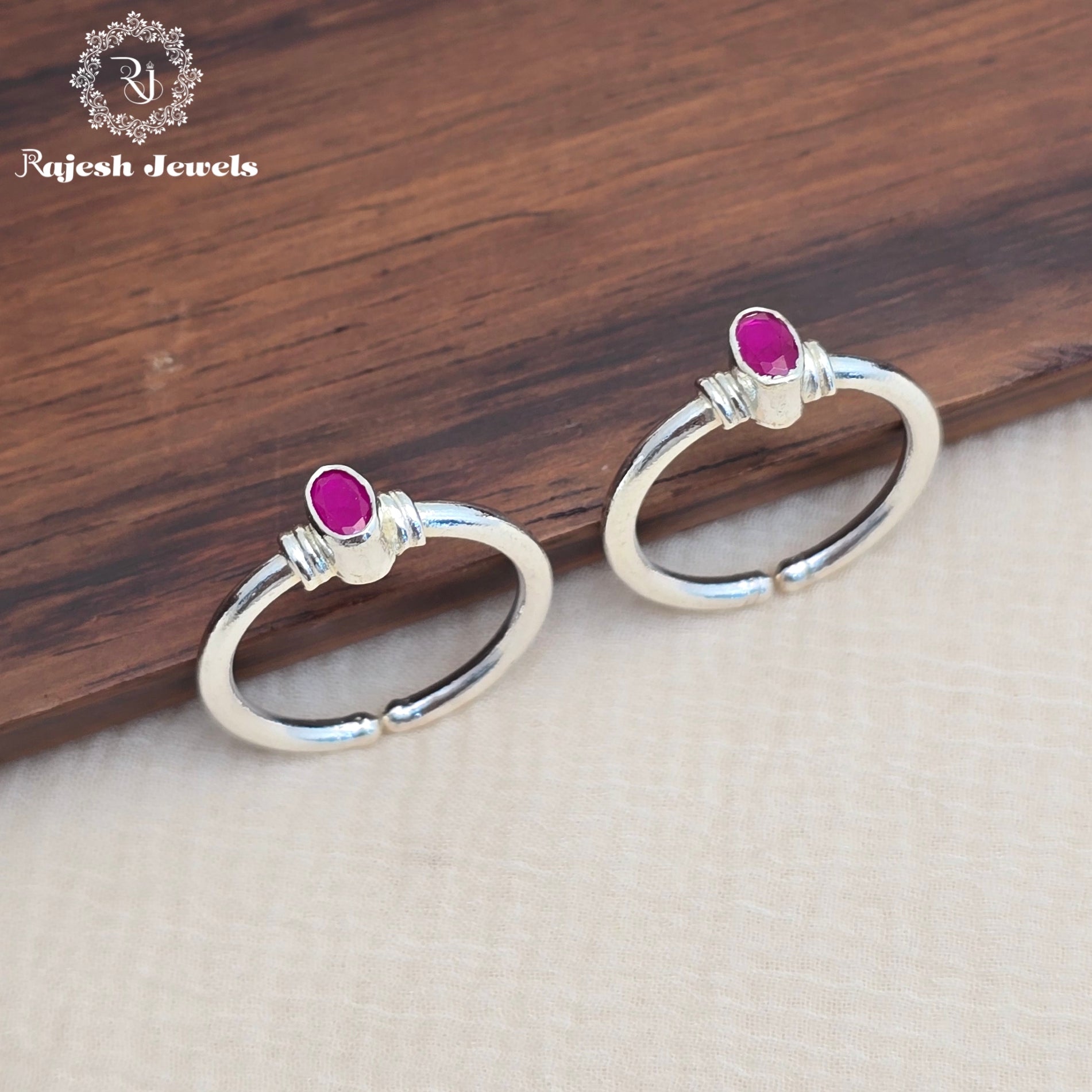 Classy Oval Silver Toerings