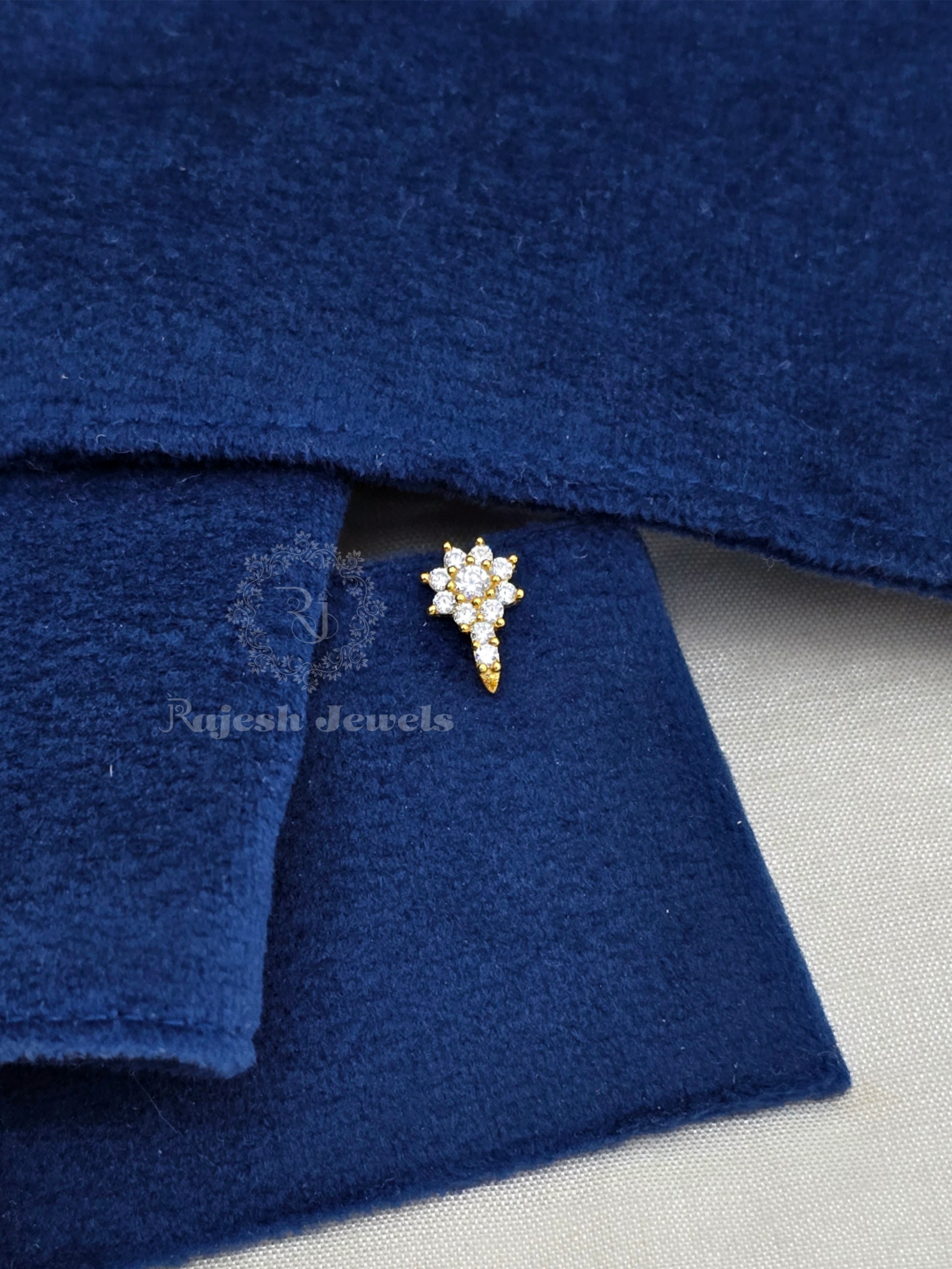 Pleasing Floral Silver Gold Polished Nose Pin