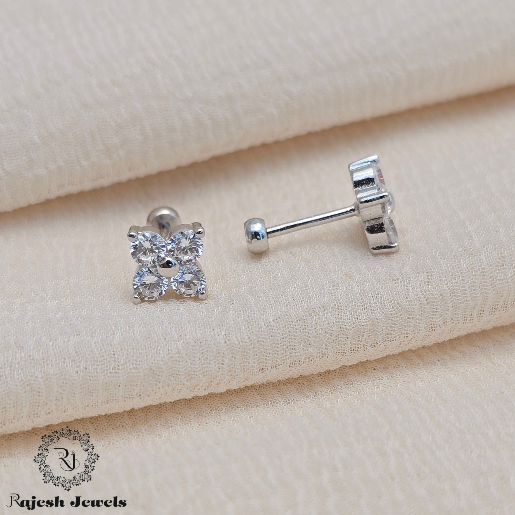 Superlative Minimalistic Cz Stud Earrings