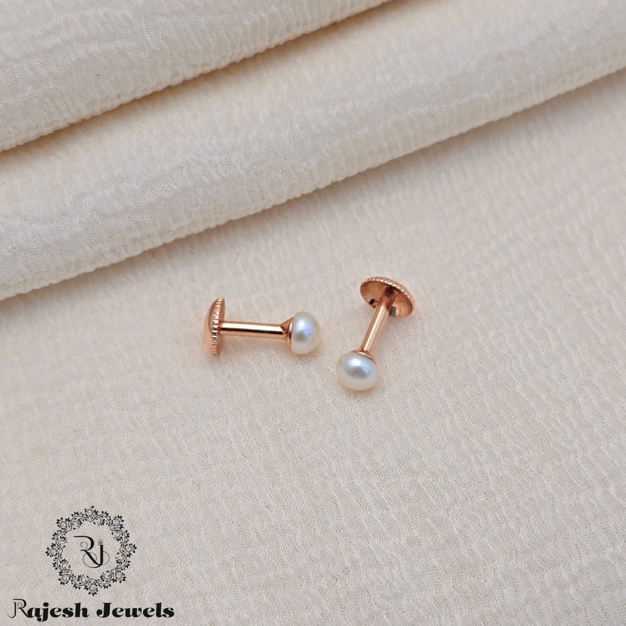 Incredible Pearl Rosegold Stud Earrings