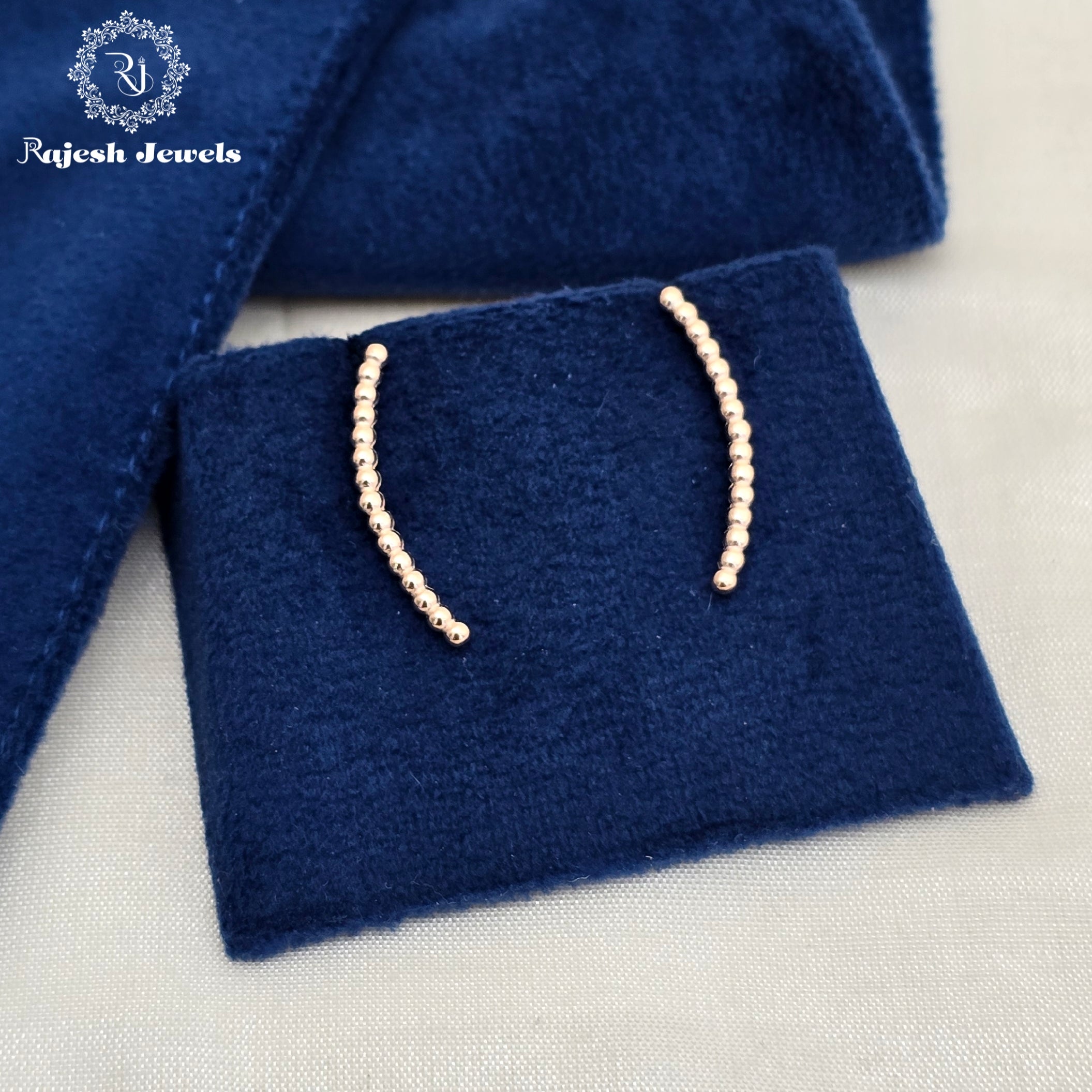 Attractive Bluetooth Rosegold Earrings