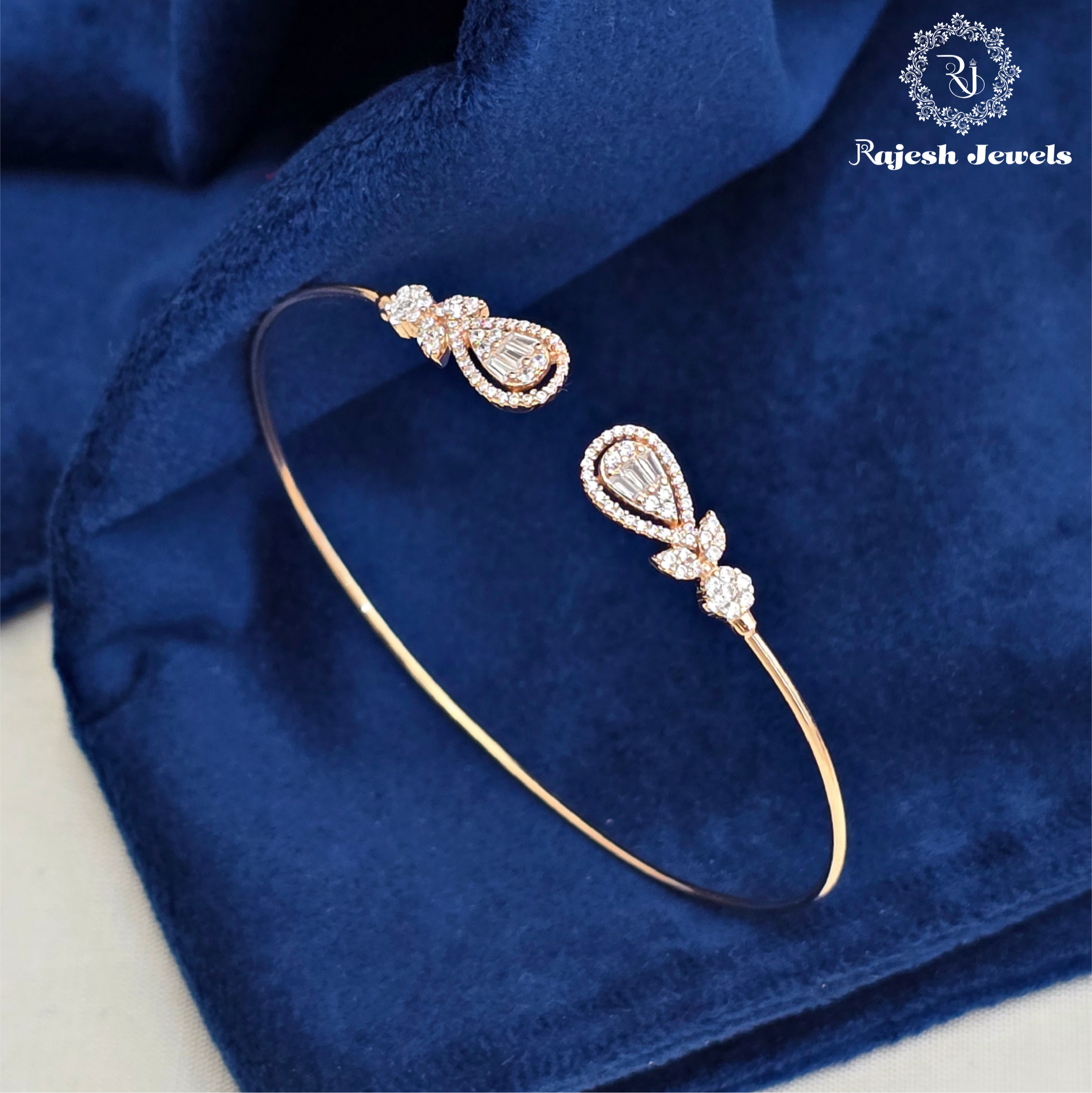 Delightful Rosegold Sleek Flexi Hand Kada