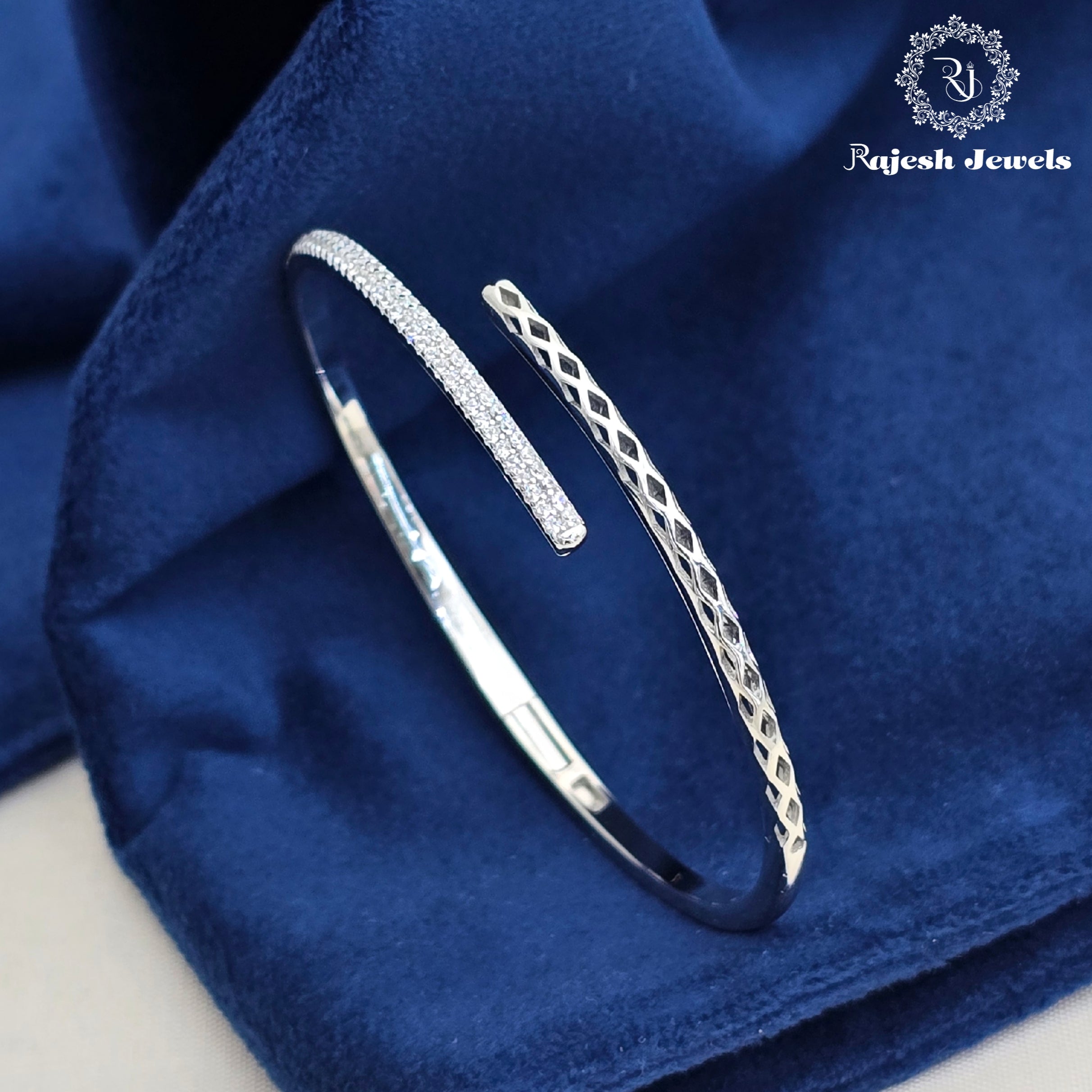 Opulent Cz Hand Kada