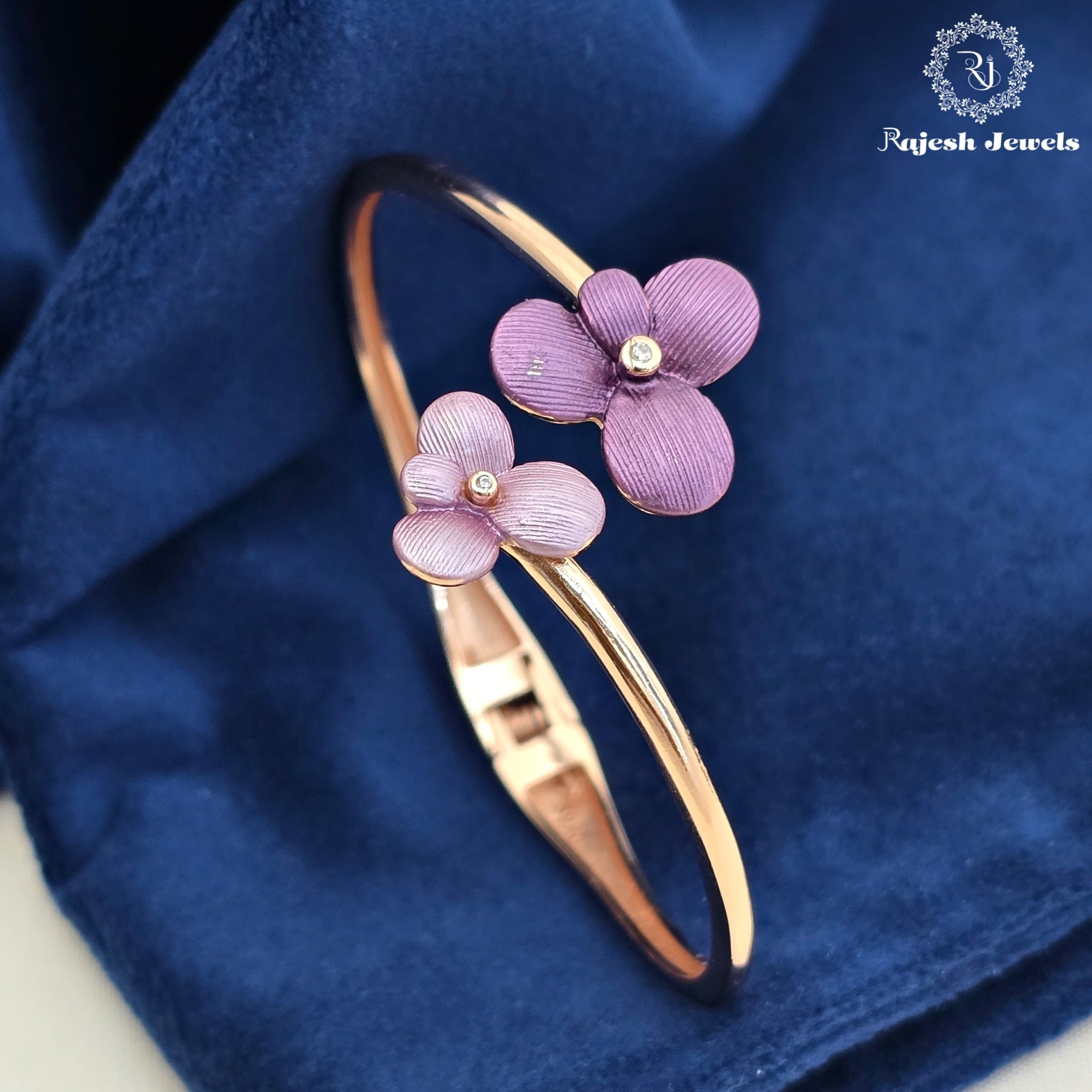 Engaging Floral Rosegold Hand Kada