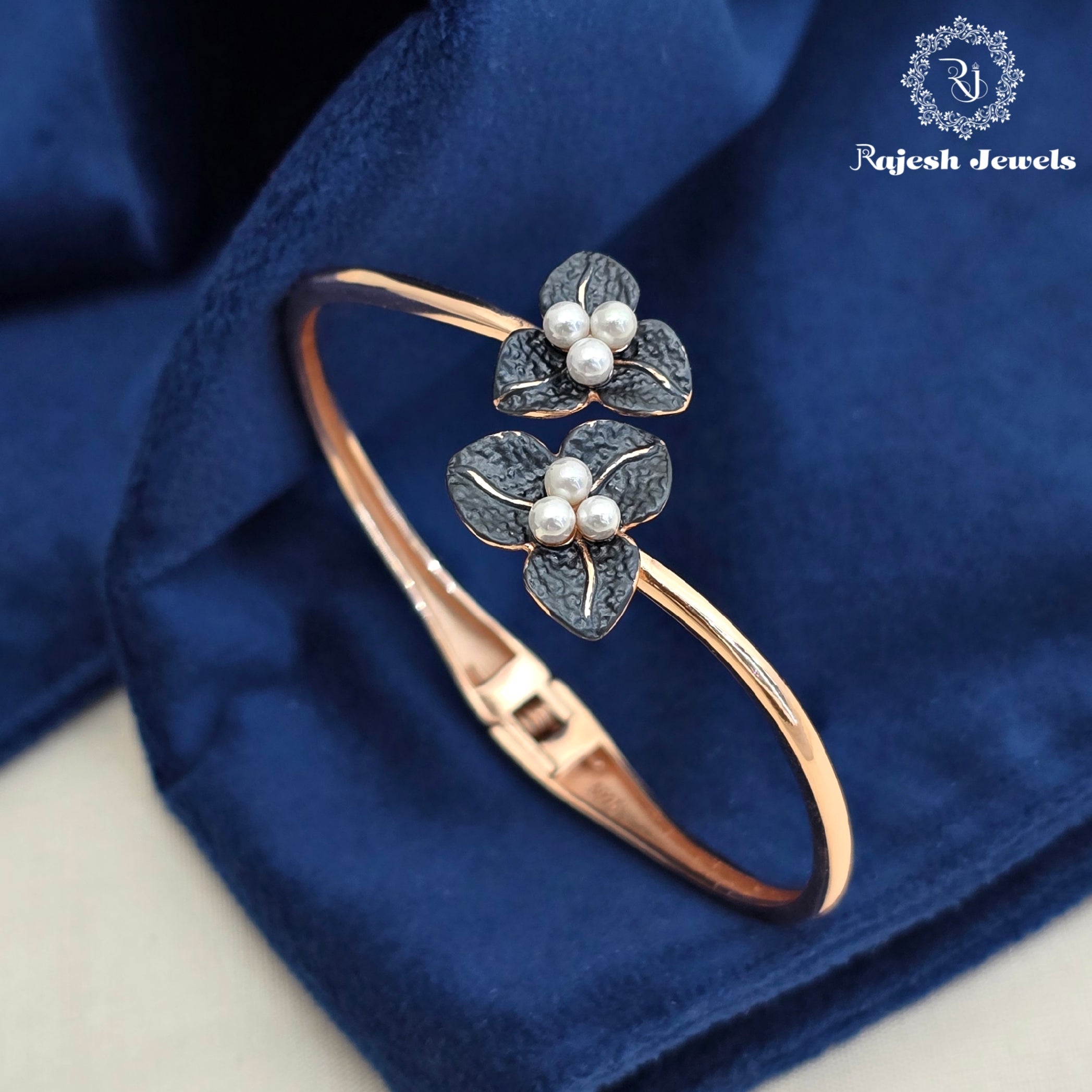 Dazzling Cz Rosegold Hand Kada