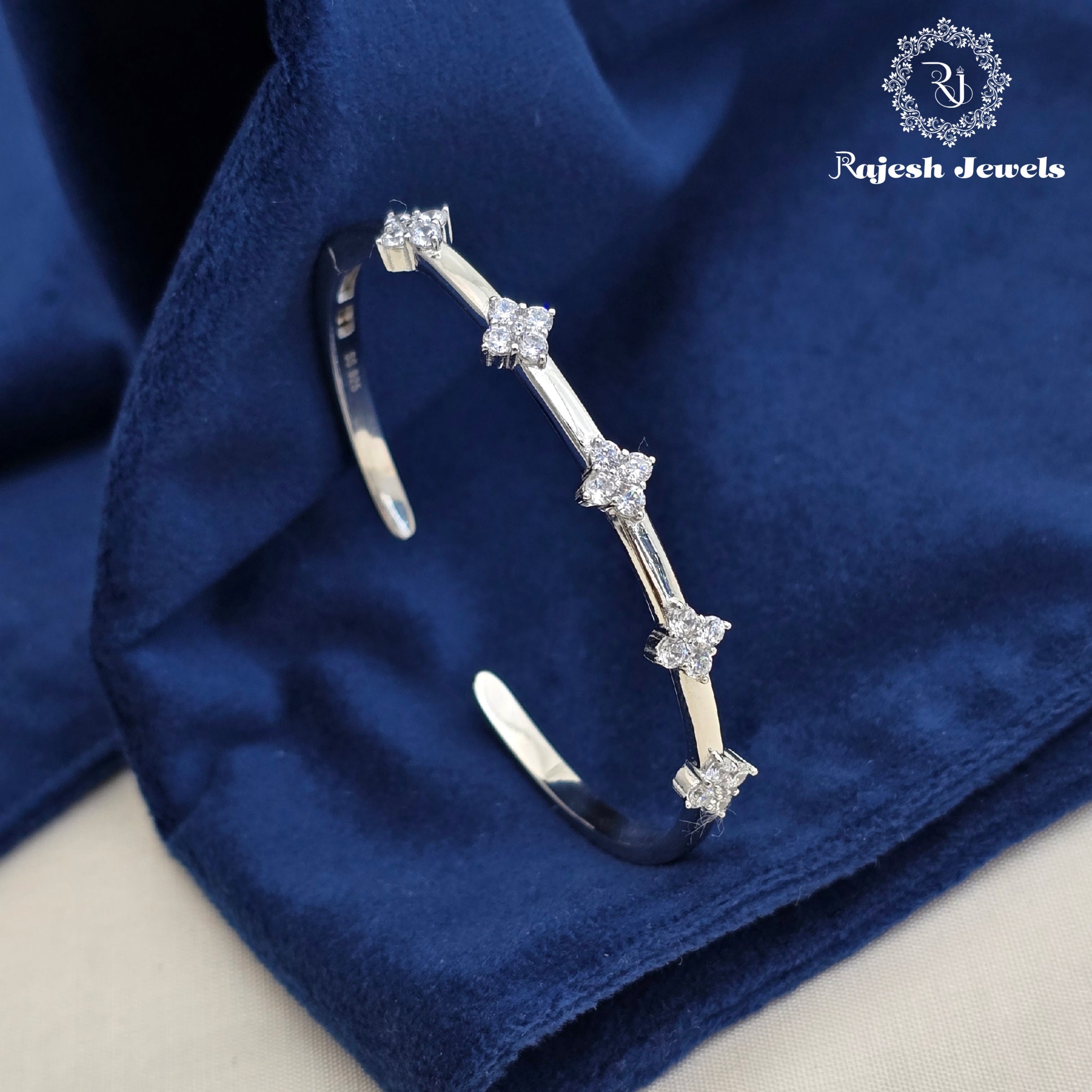 Luxurious Cz Hand Kada