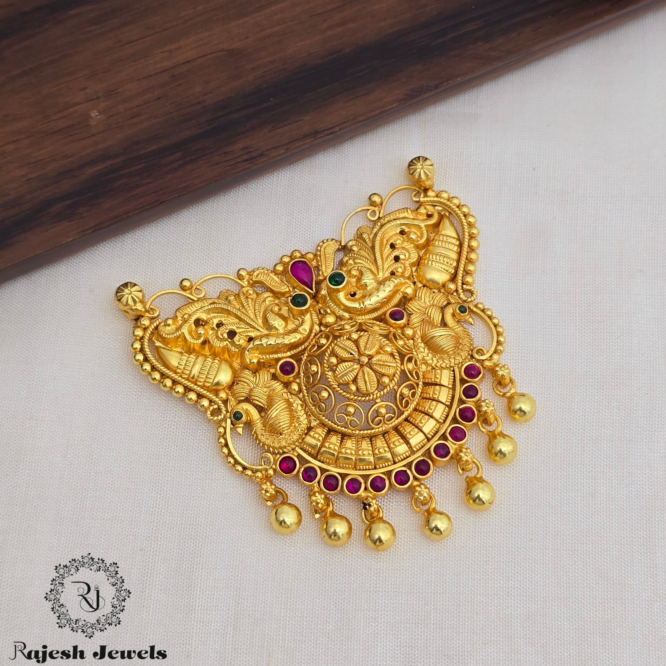 Awesome Silver Gold Polished Pendant