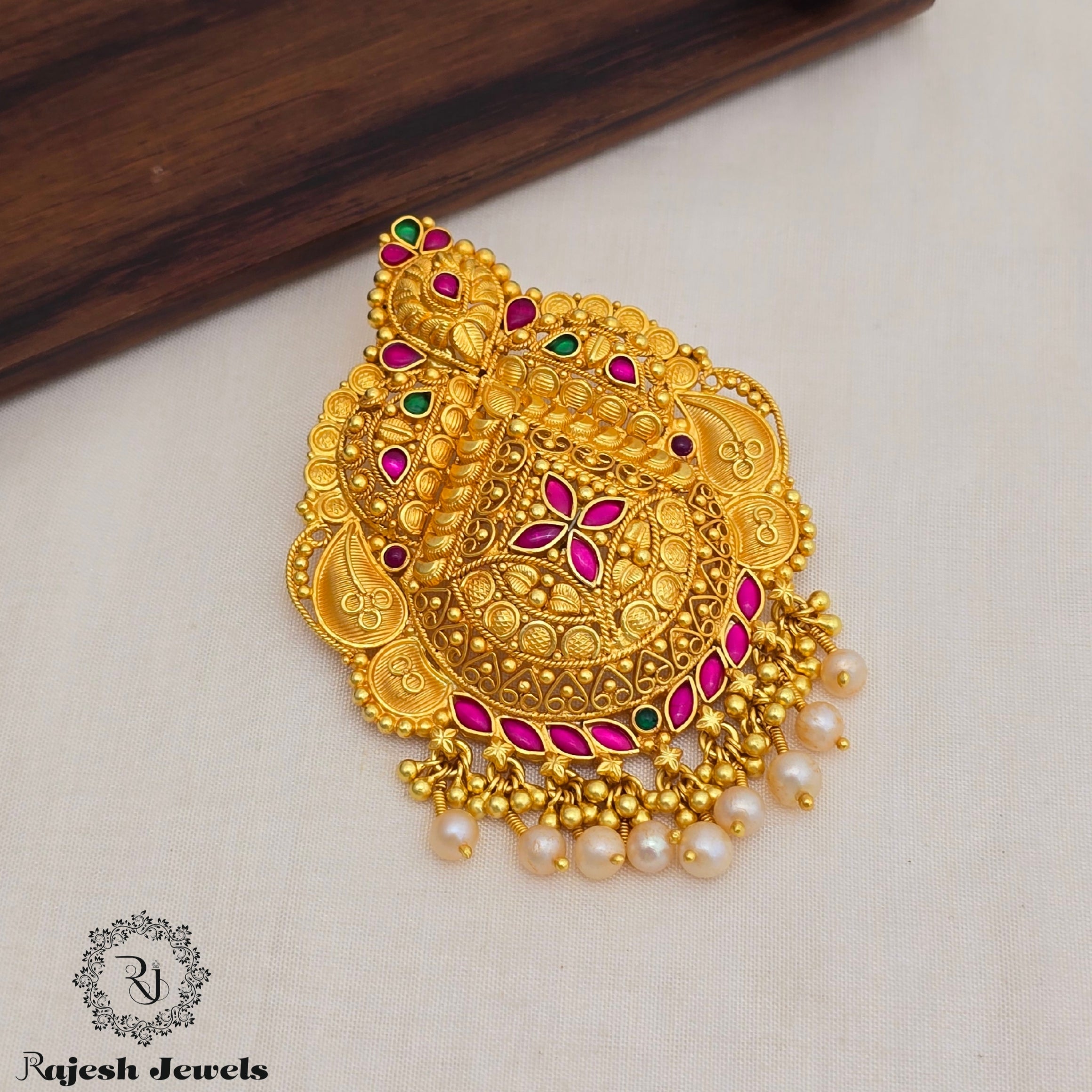 Mesmerizing Filigree Worked Gold Plated Pendant