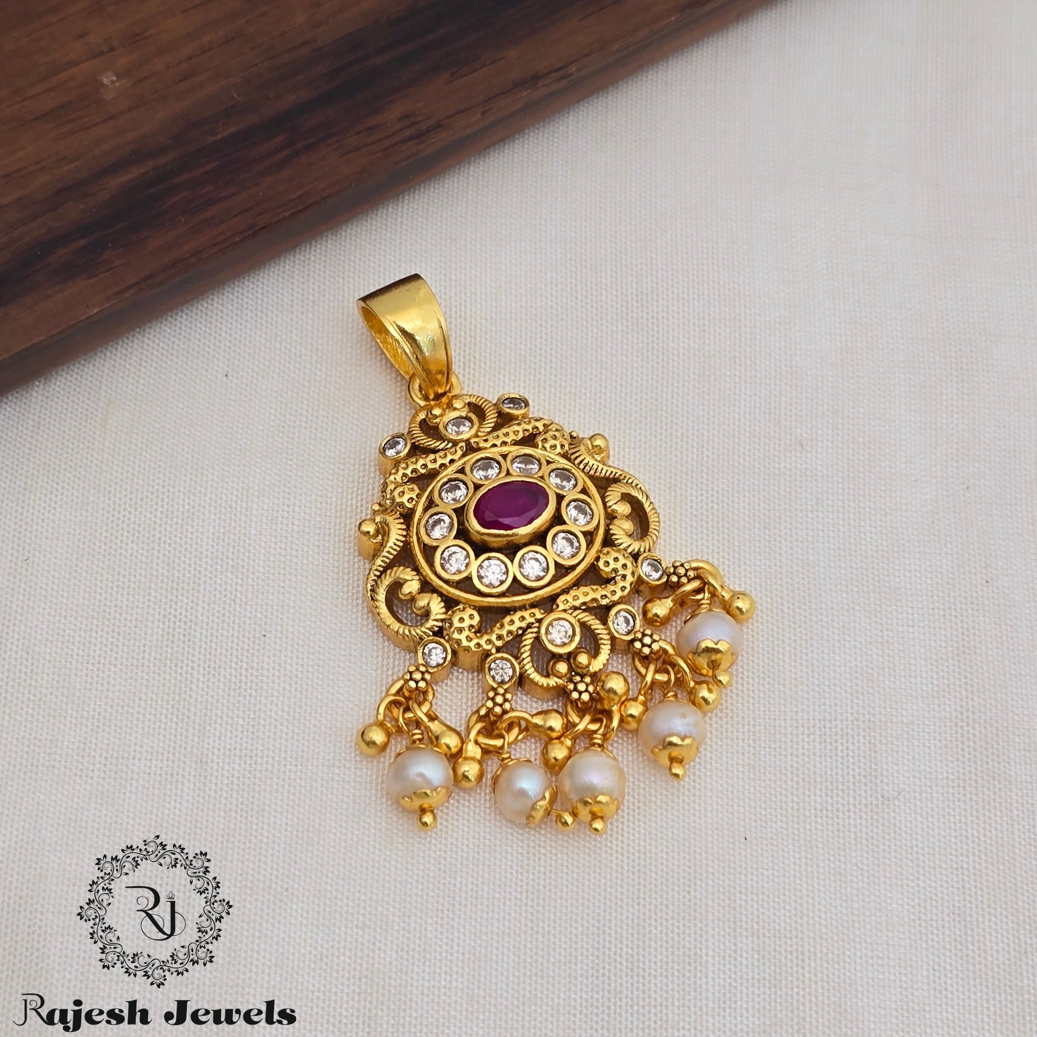 Superb Simple Silver Gold Polished Pendant