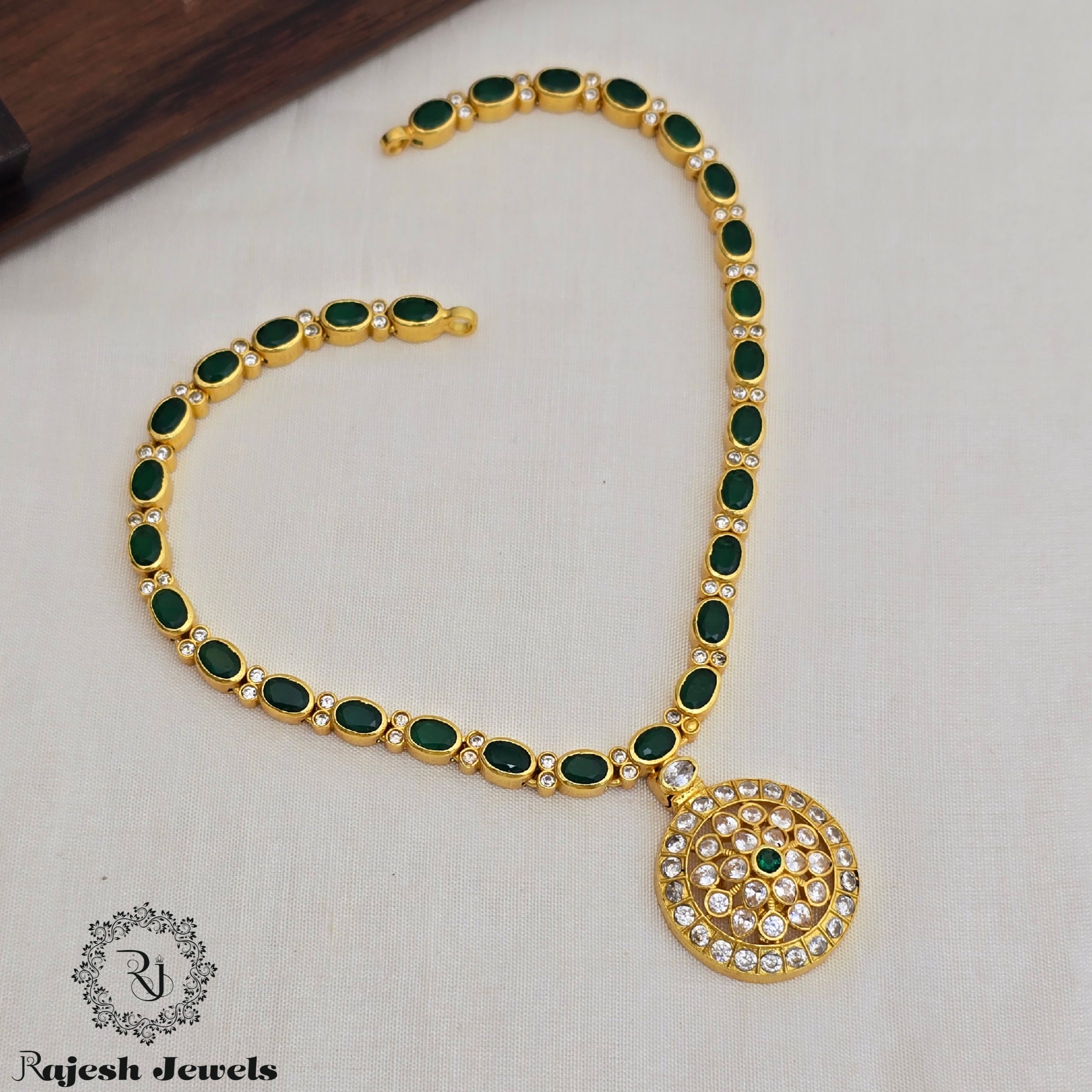 Ravishing Green Silver Gold Plated Necklace